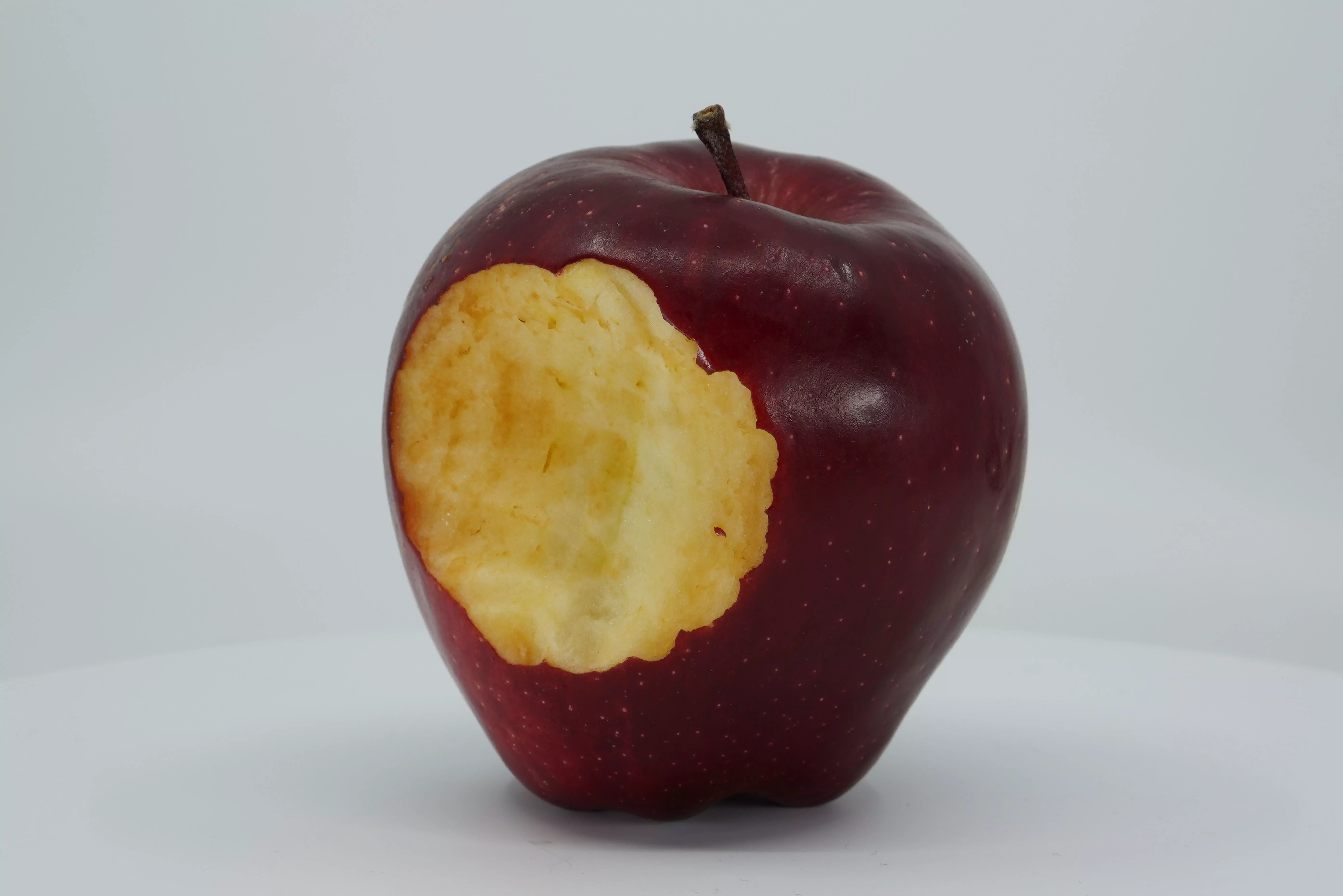 Realistic - Red Apple Bitten Low-poly 3D model