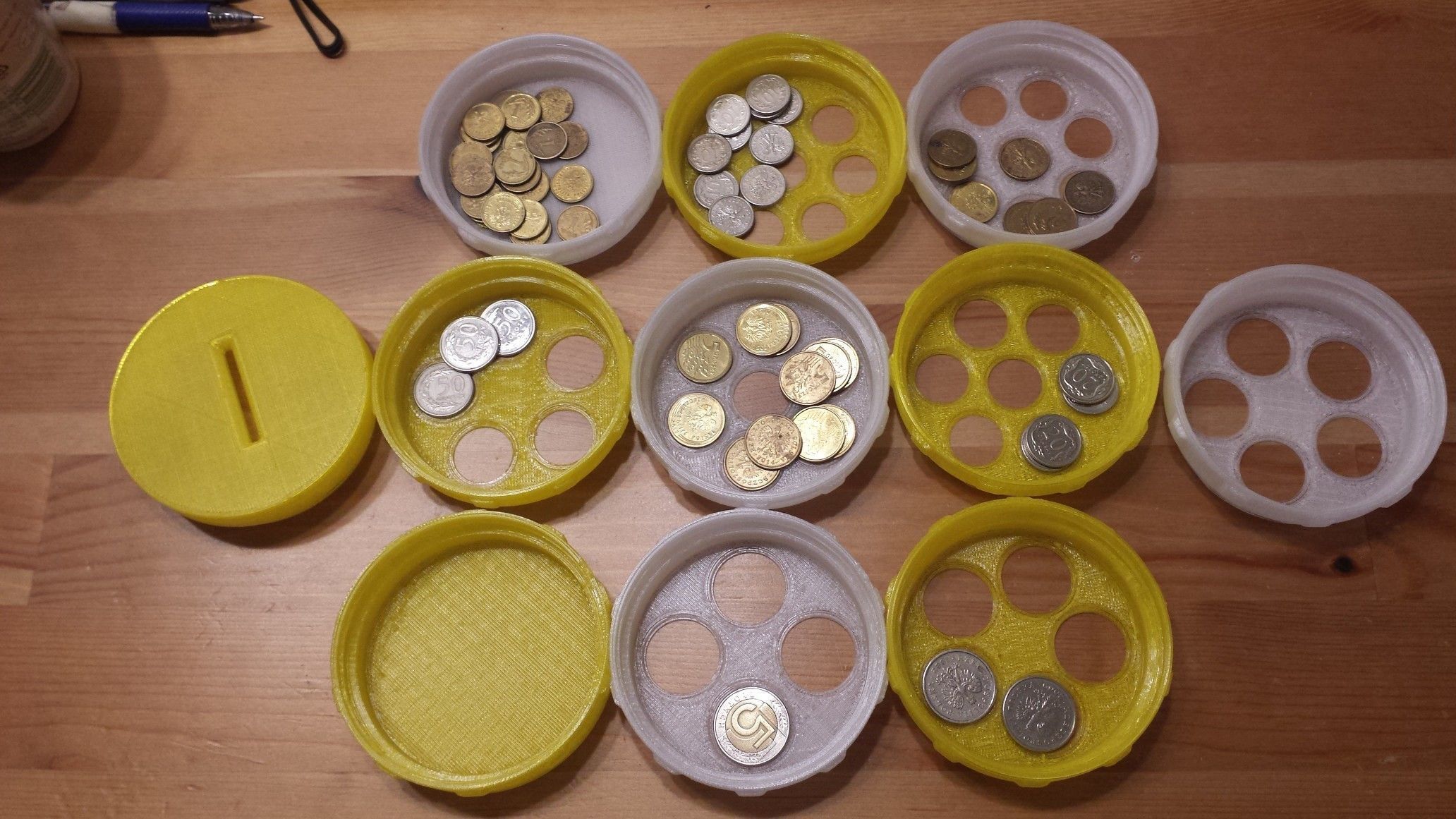 Sorting piggy bank USD size L 3D model 3D printable CGTrader