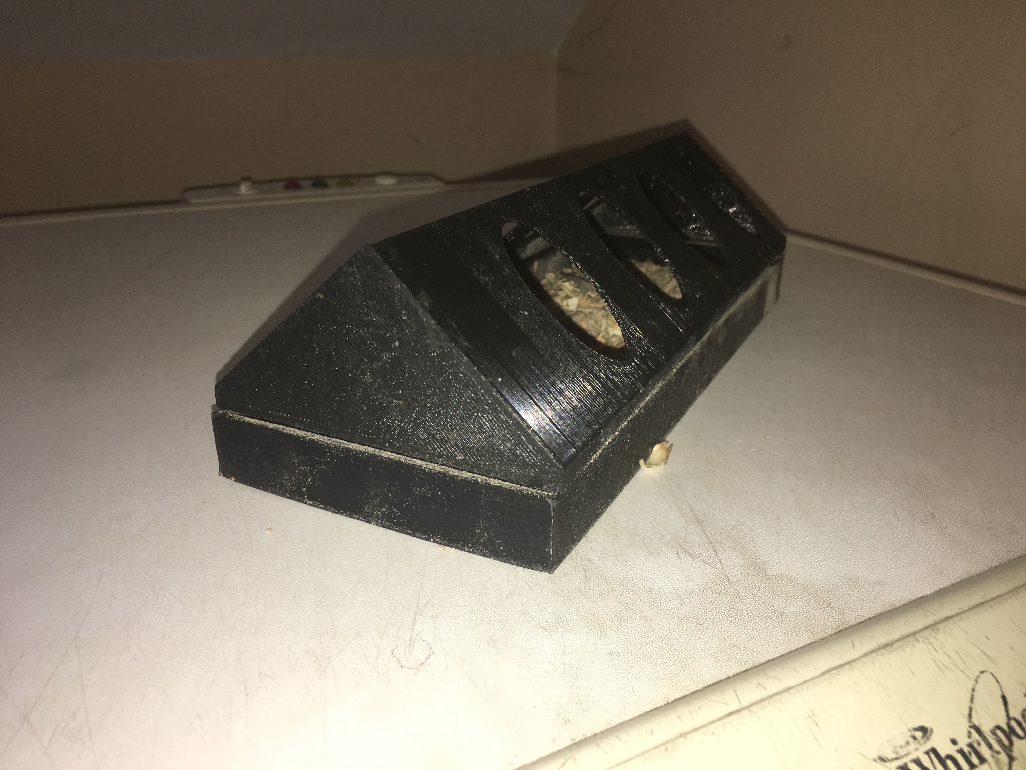 Chick feeder Large 3D print model_1