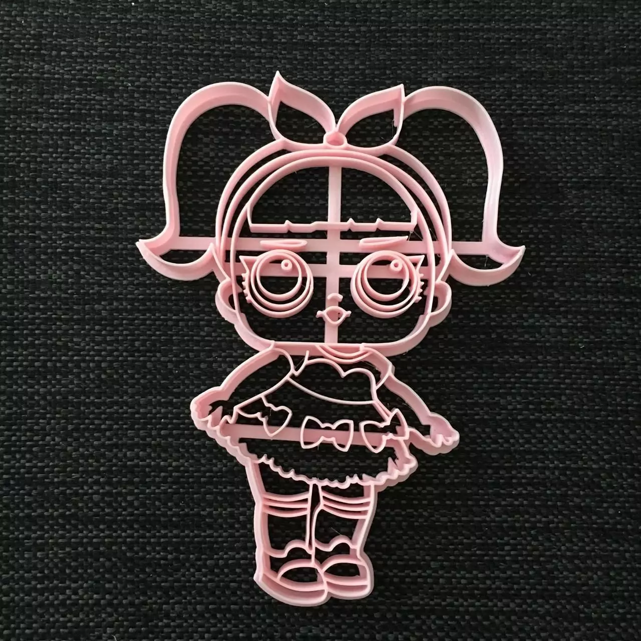 Lol Surprise 17cm Cookie Cutter 3D print model_0