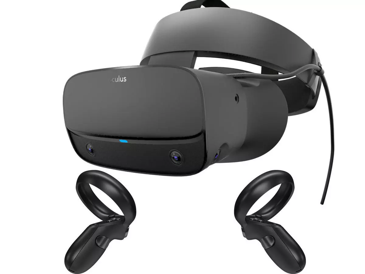 Oculus Rift S with Controllers 3D model_0