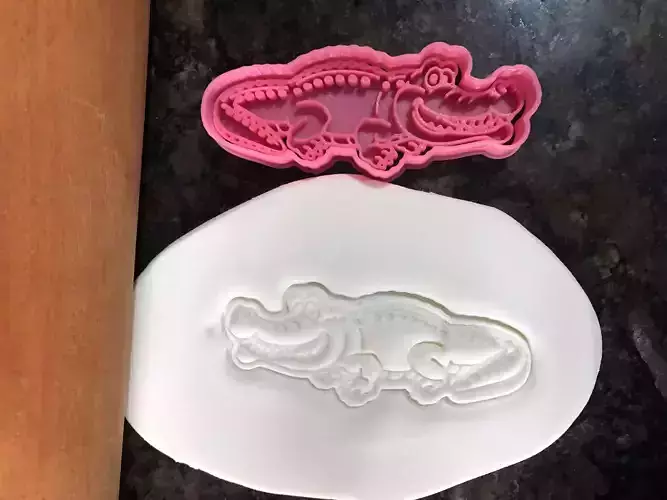 Crocodile cookie cutter
