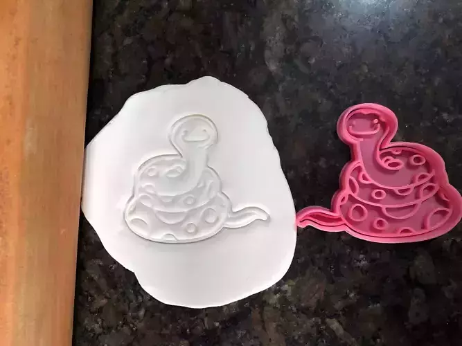 Snake cookie cutter