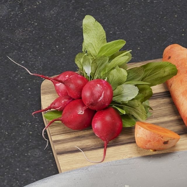 Radishes onion and carrots 3D model_1