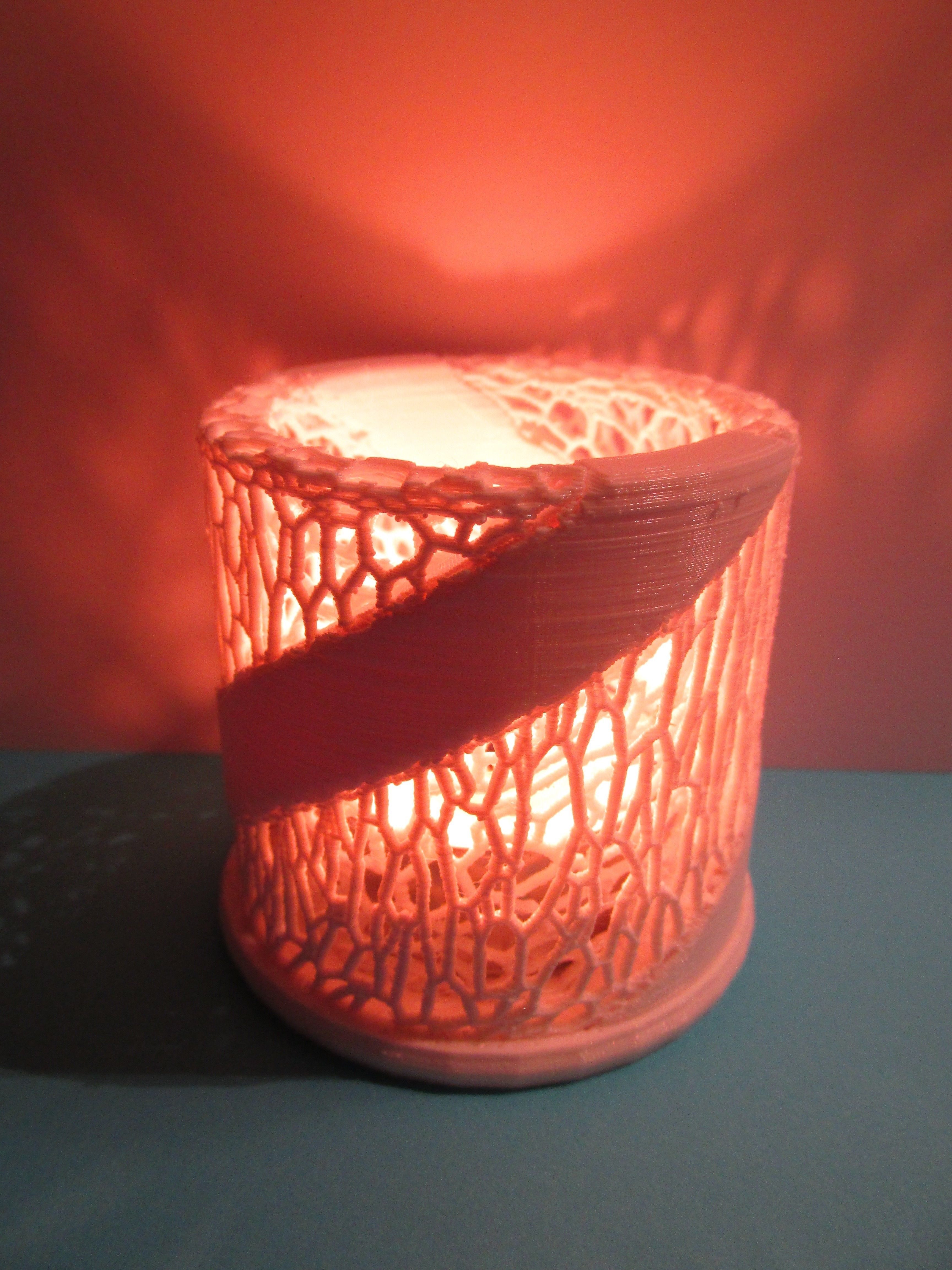 Cylindrical Twisty Candle Light Stand Tealight with Voronoi 3D print model_5