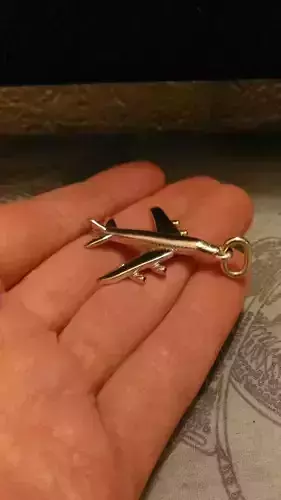 airplane pendant