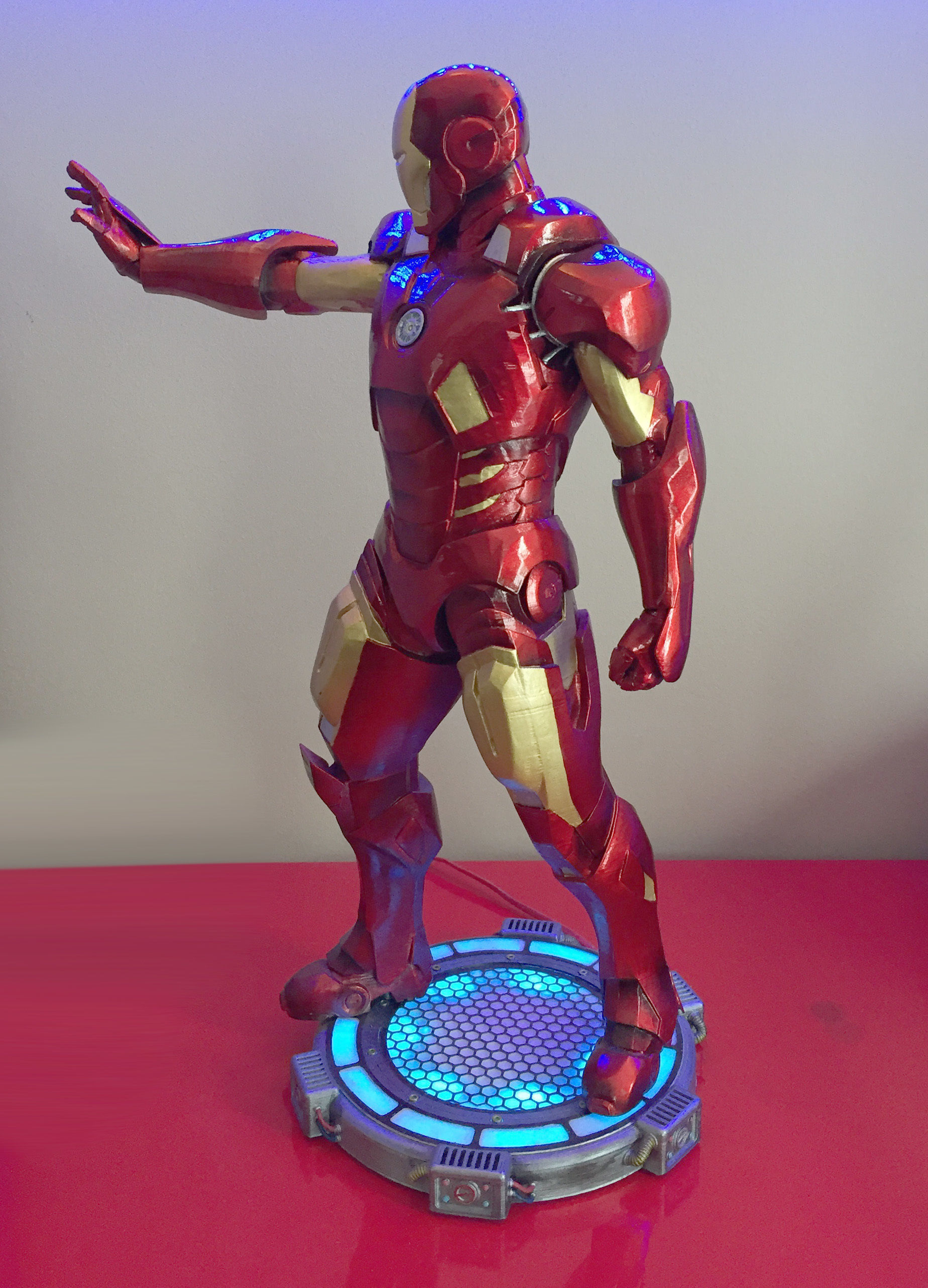 Iron man Low Poly Old version 3D print model_2