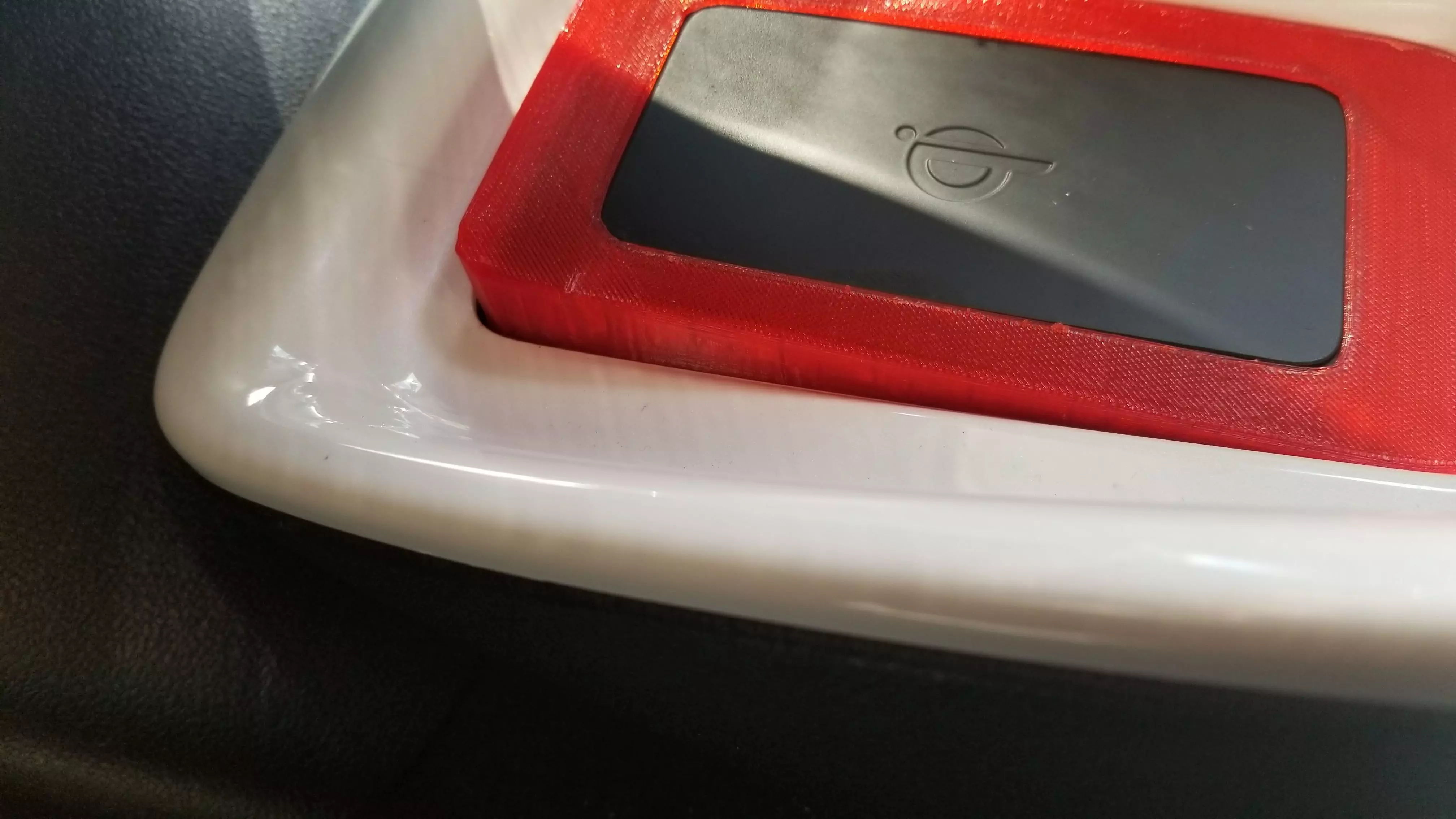 Prius Wireless Charger Adapter for Larger Phones Free 3D print model_0