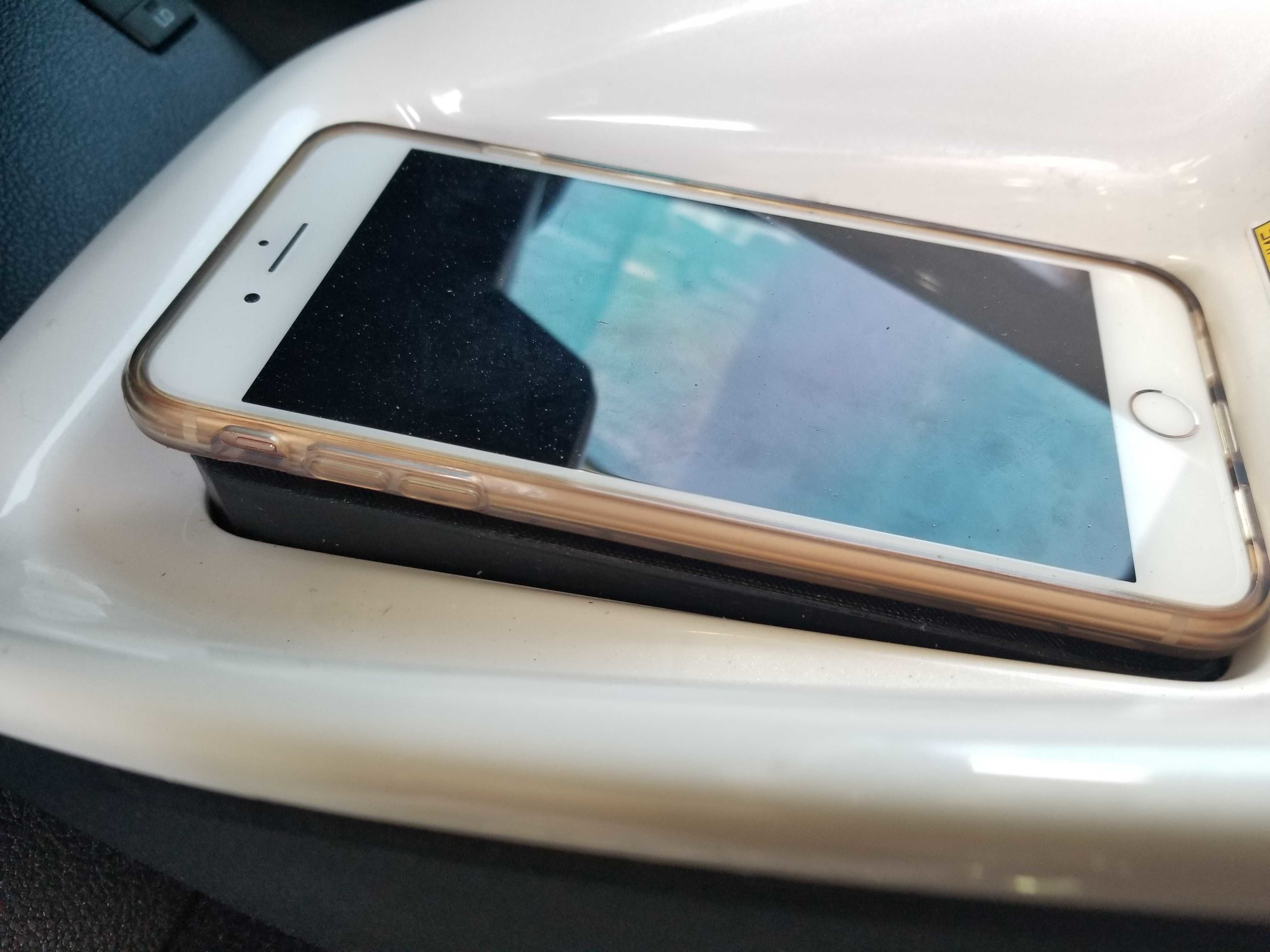 Prius Wireless Charger Adapter for Larger Phones Free 3D print model_5