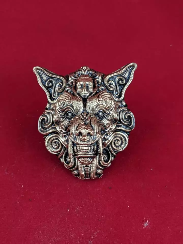 Ornate wolf head 3D print model_0