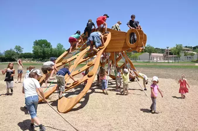 Dragonfly outdoor play 3D model