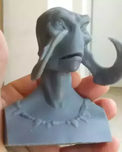 Tharks bust to print