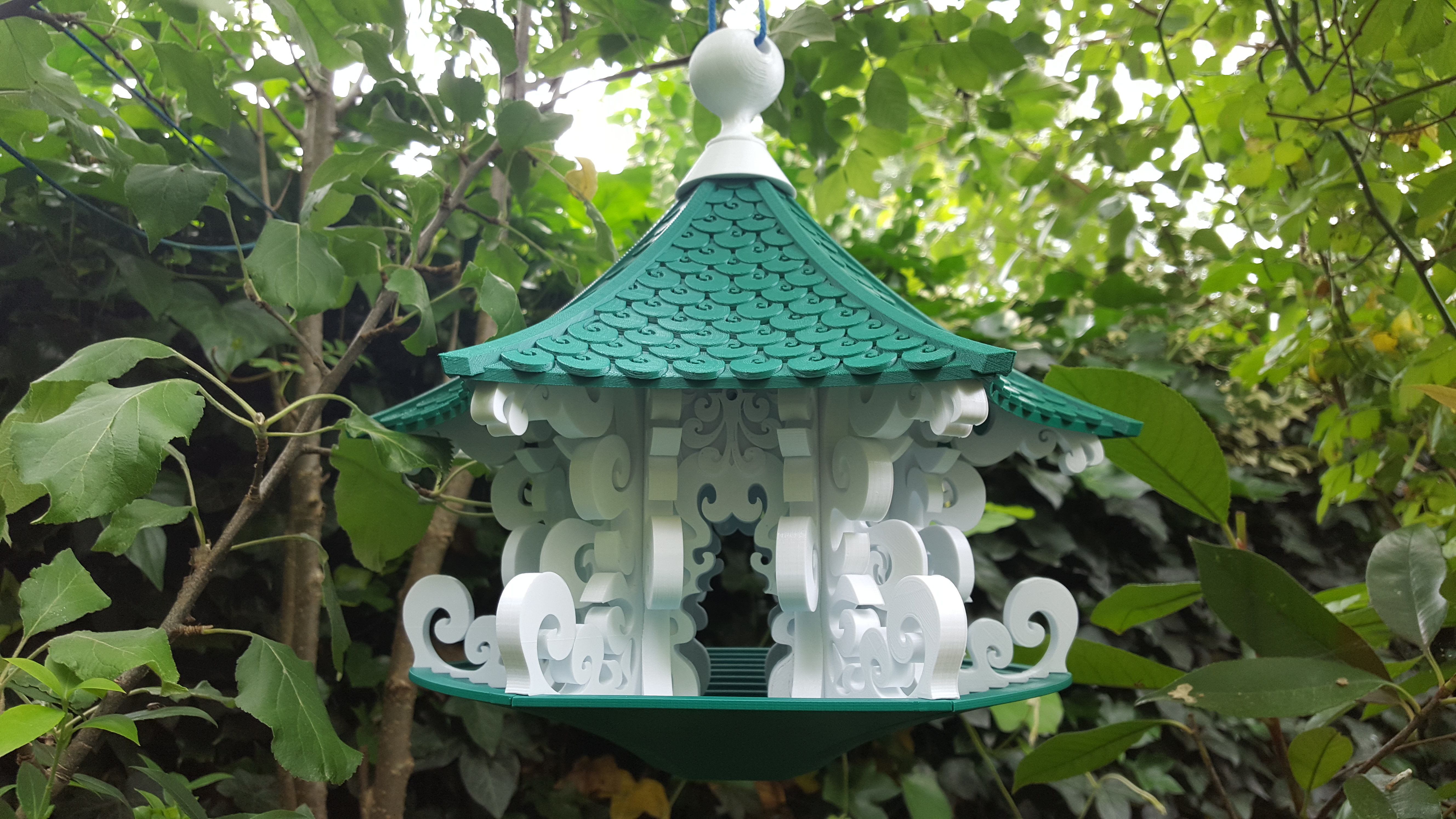 Flowing Bird Feeder Free 3D print model_3