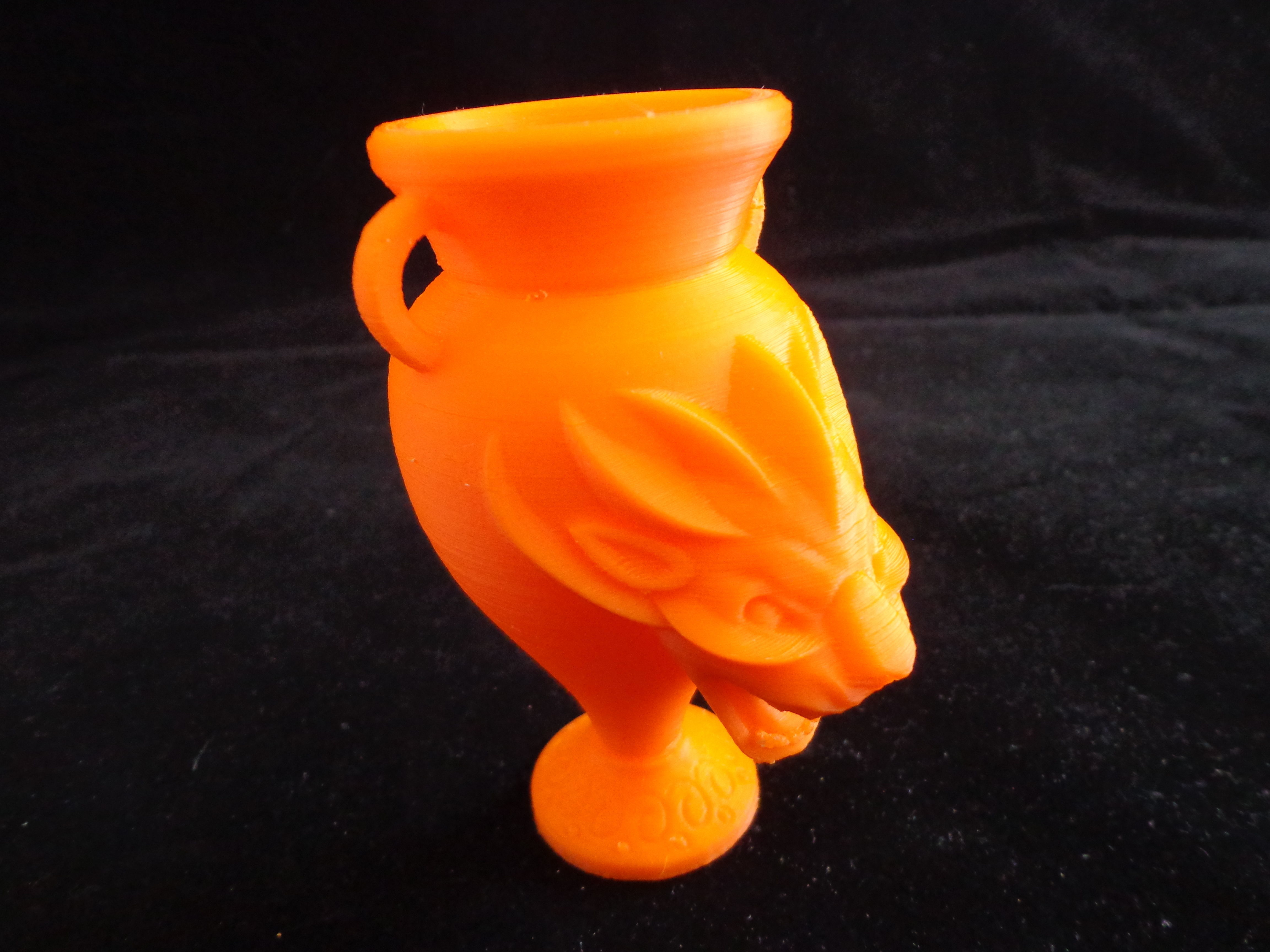 lion cup 3d print Free 3D print model_3