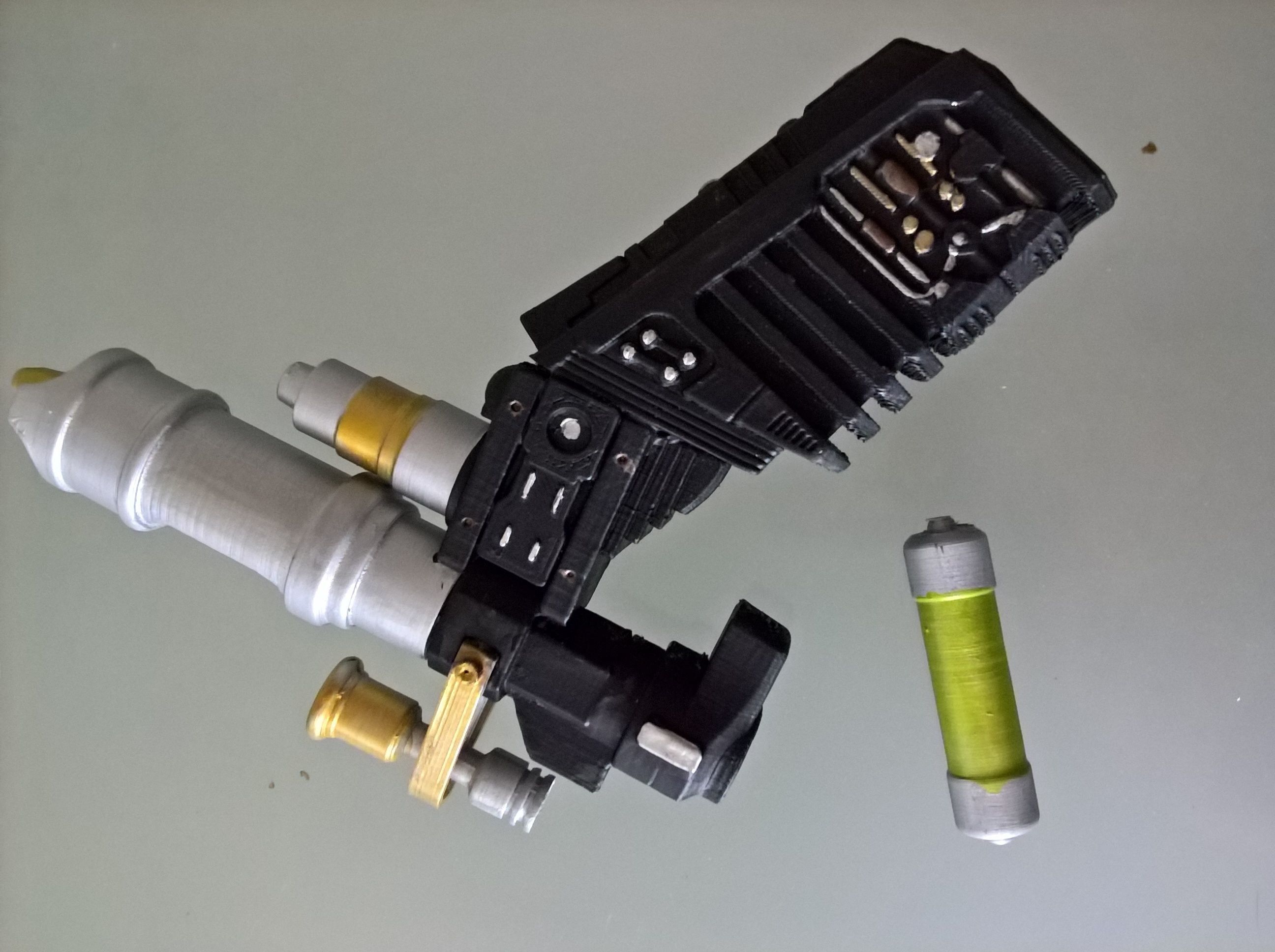 Hirogen Hypospray from Star Trek Voyager 3D print model_25