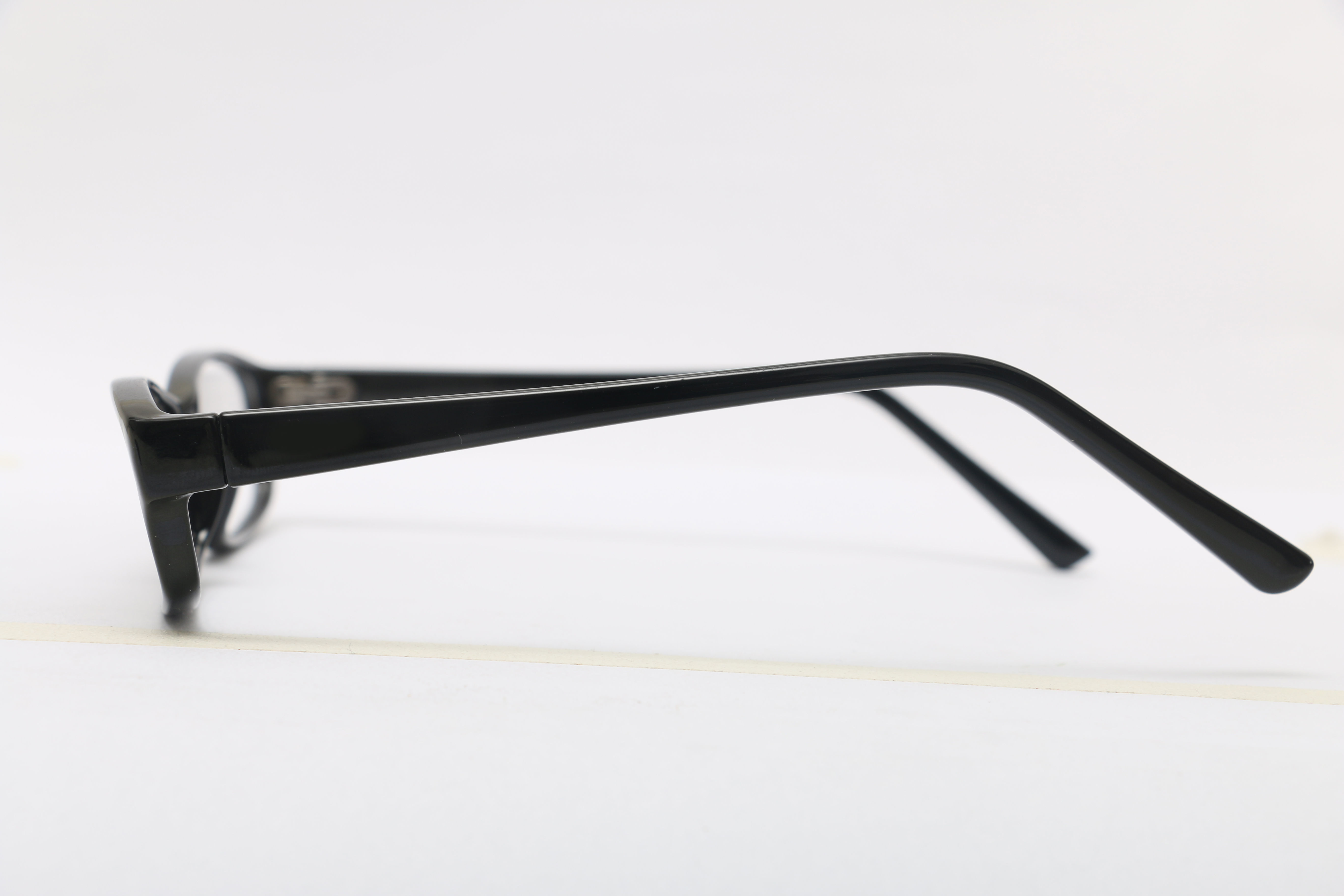 Eyeglasses for Men and Women 3D print model_9