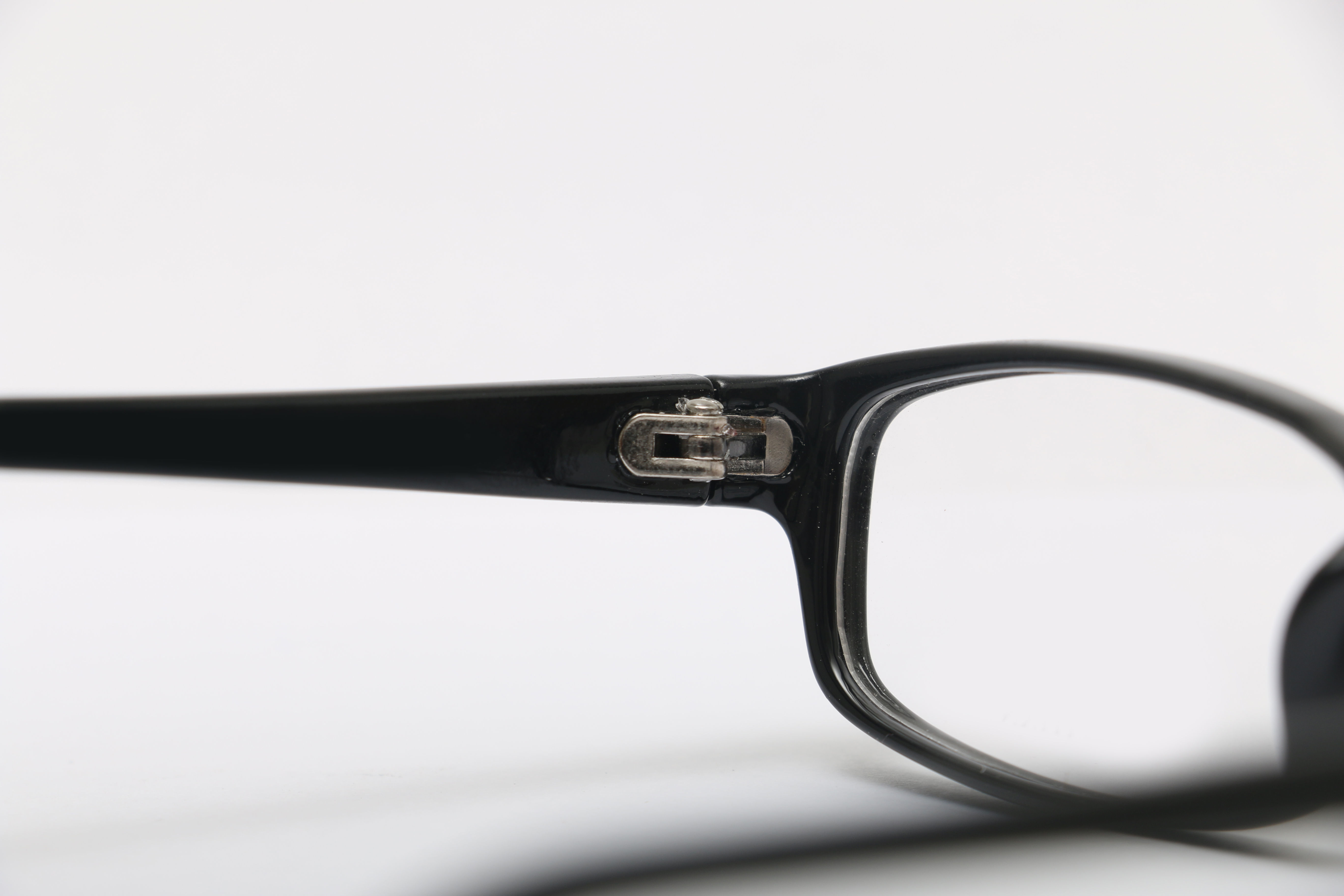 Eyeglasses for Men and Women 3D print model_13