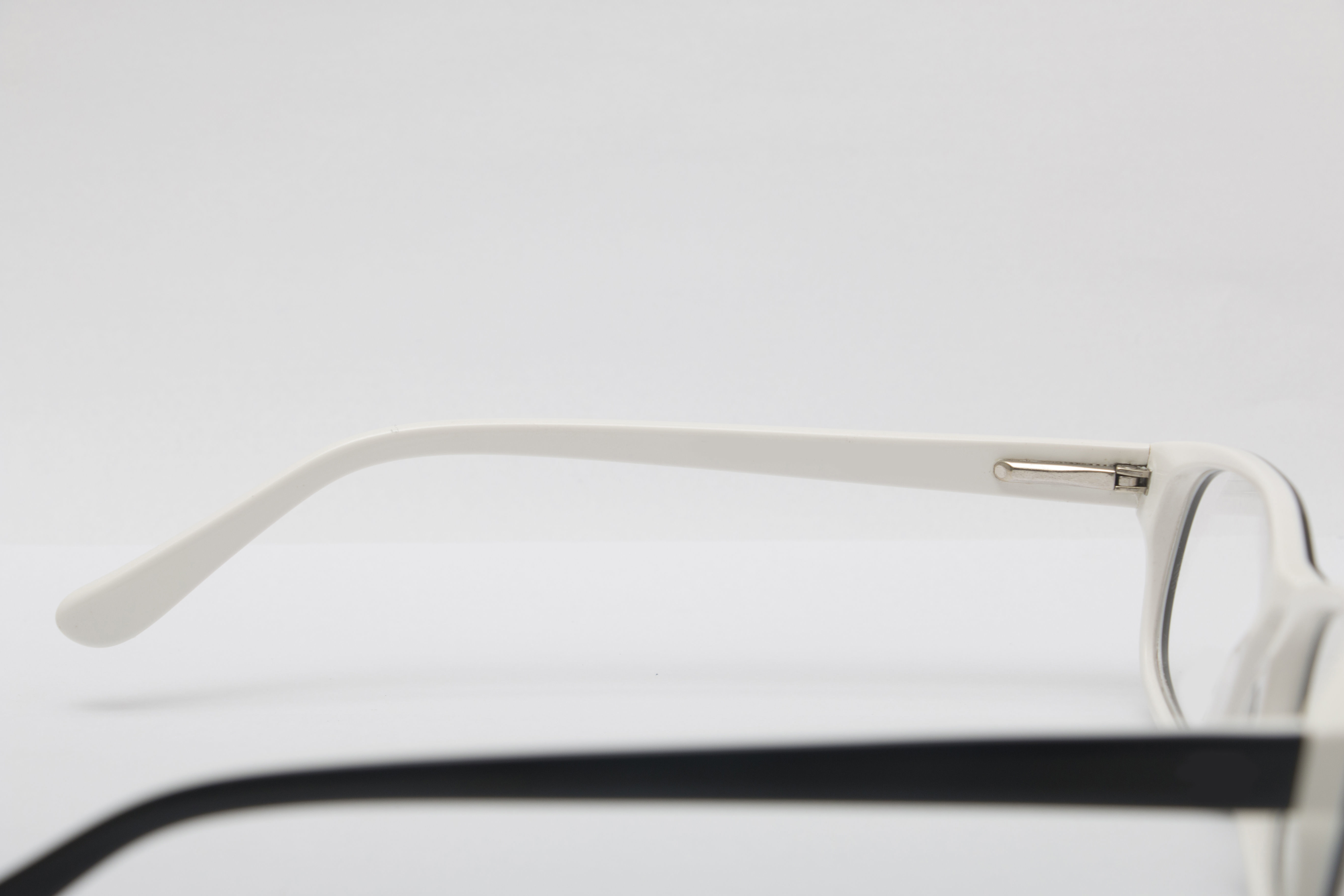 Eyeglasses for Men and Women 3D print model_17