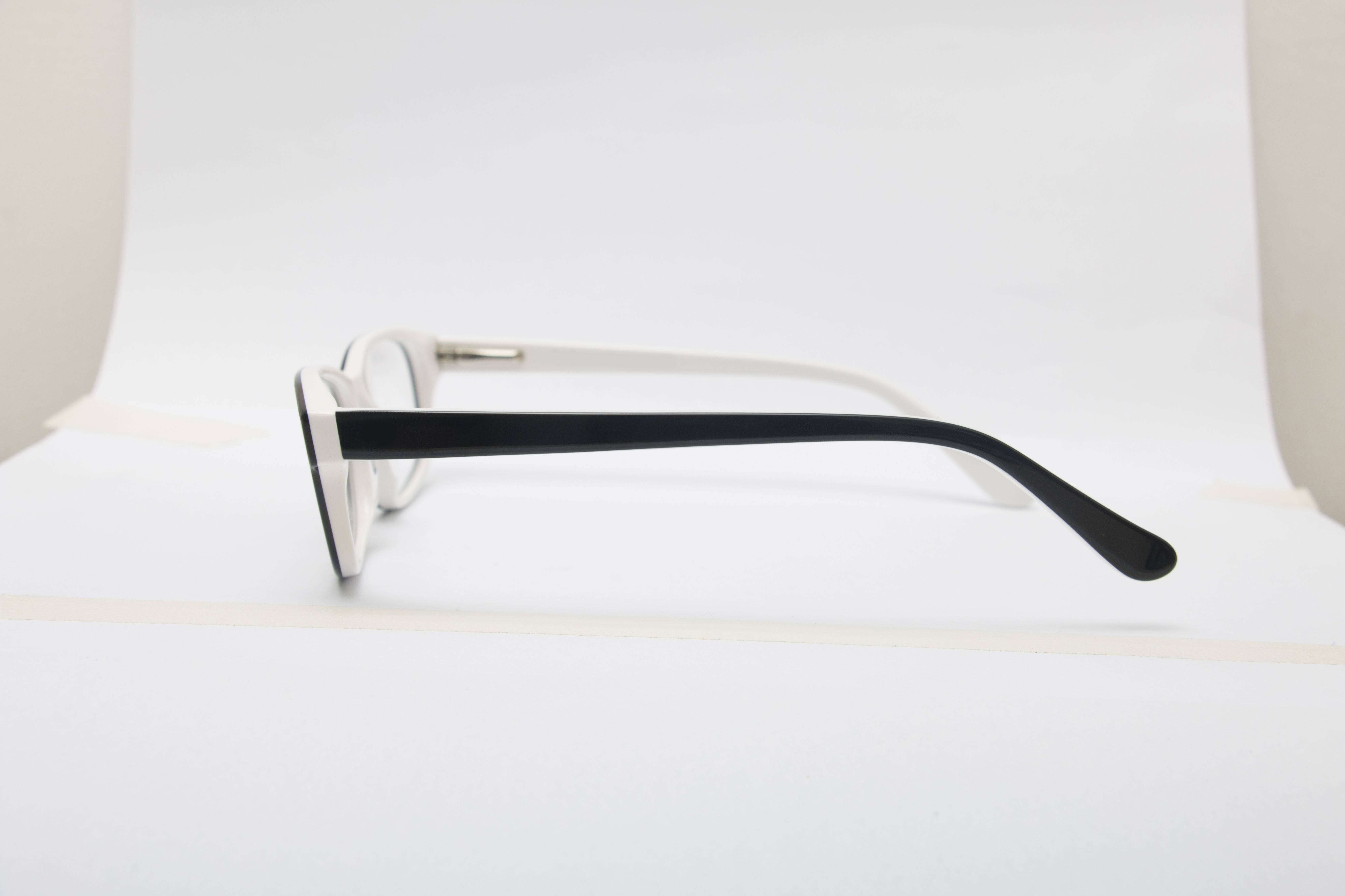 Eyeglasses for Men and Women 3D print model_13