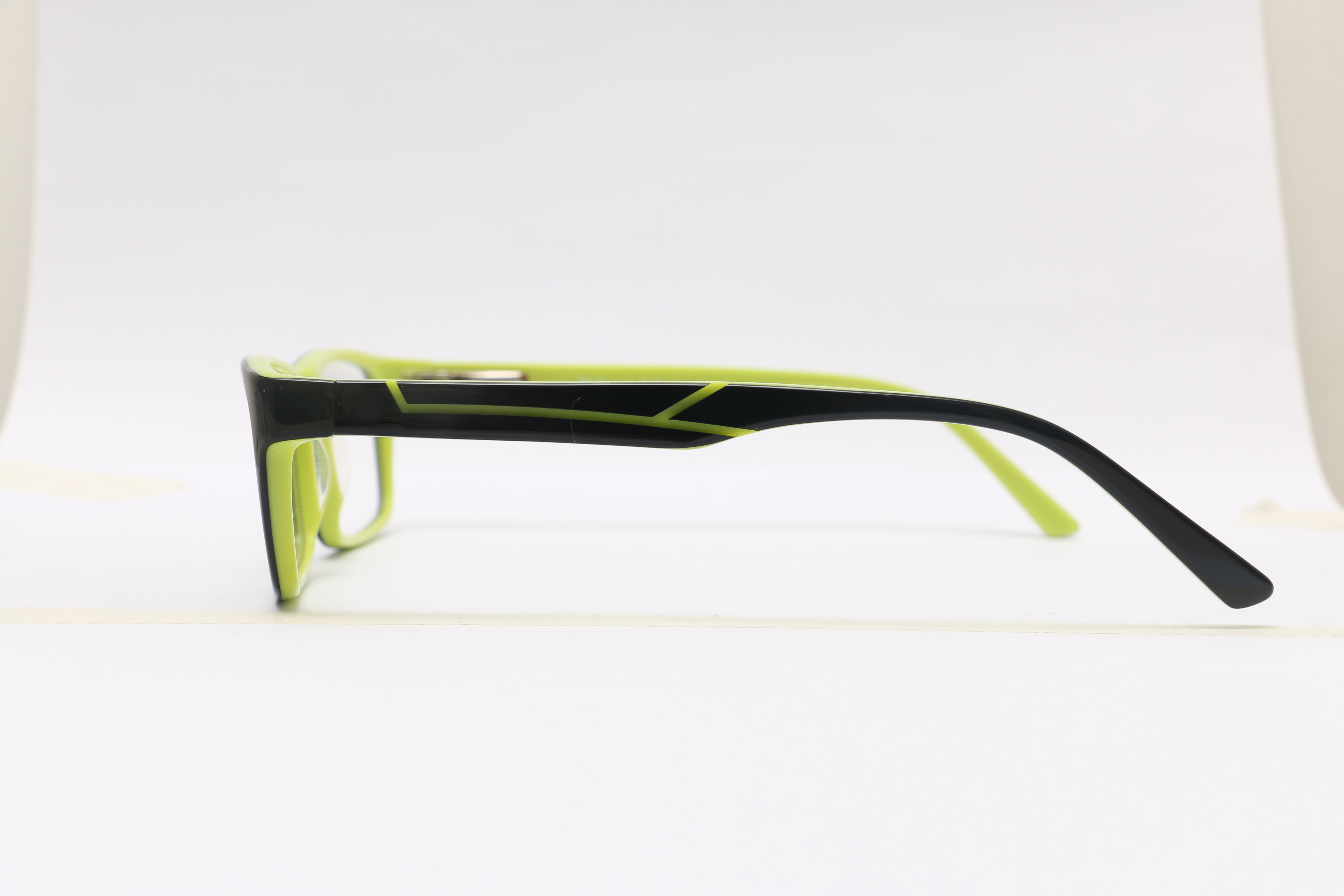Eyeglasses for Men and Women 3D print model_9