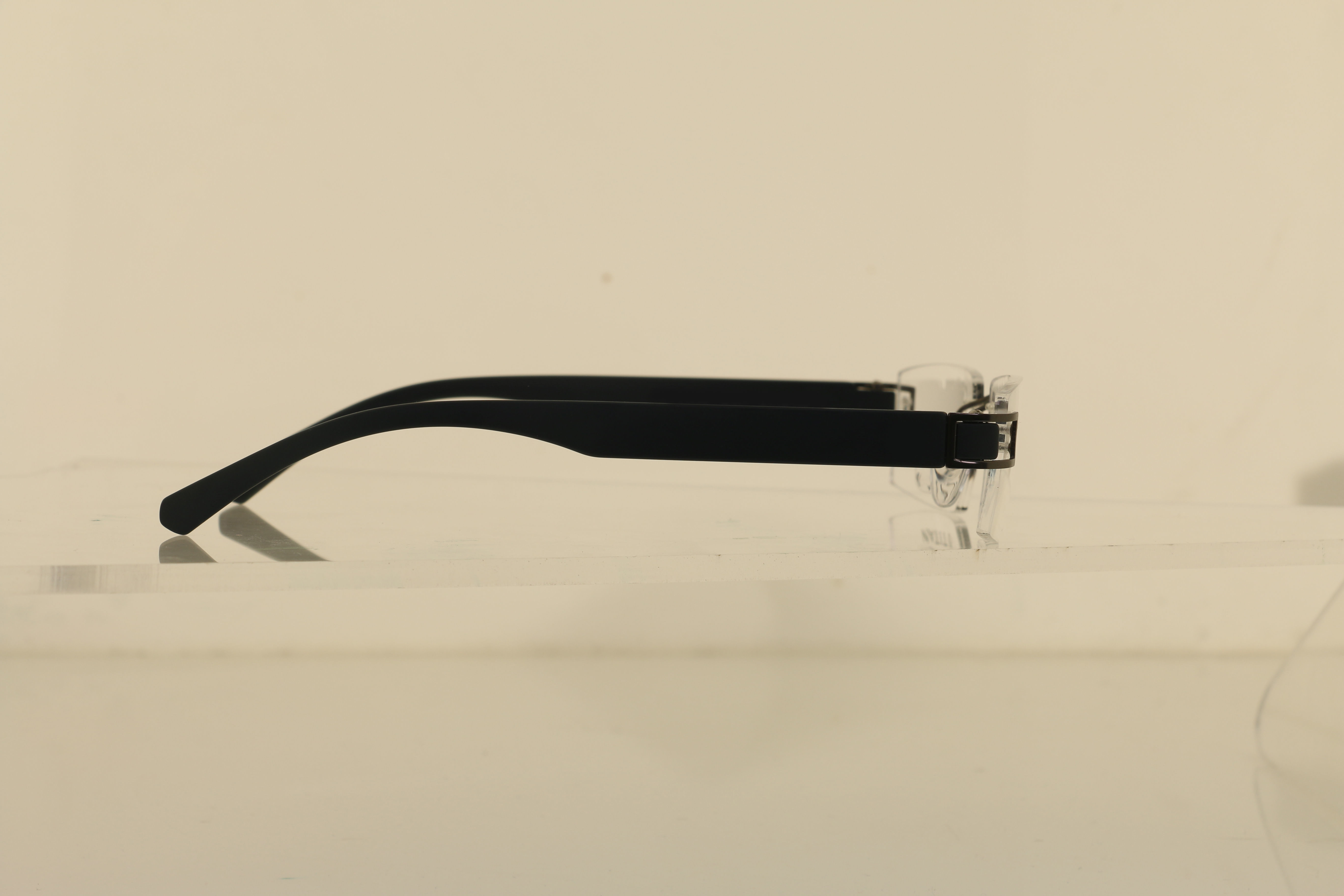 Eyeglasses for Men and Women 3D print model_11