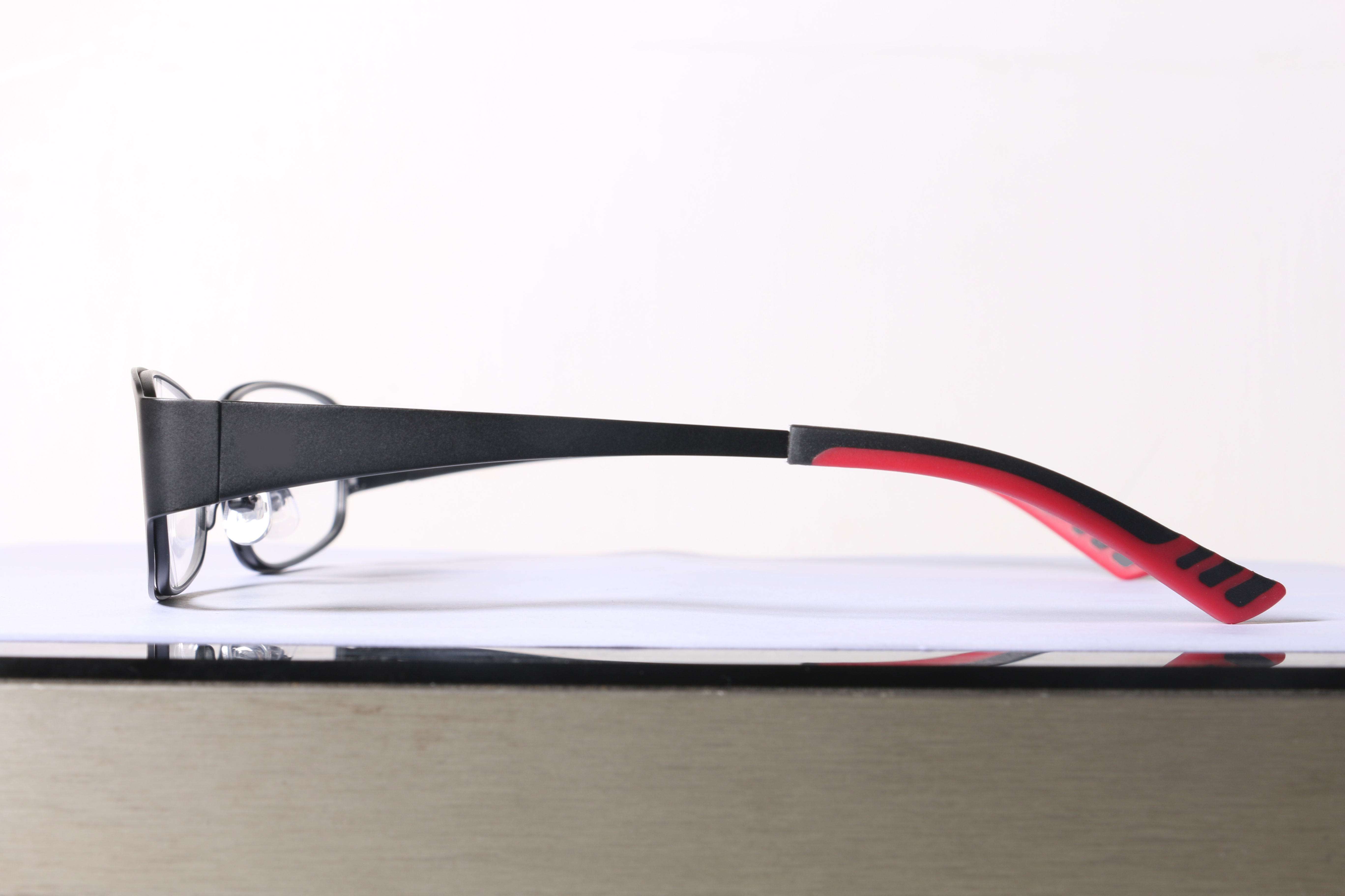 Eyeglasses for Men and Women 3D print model_10