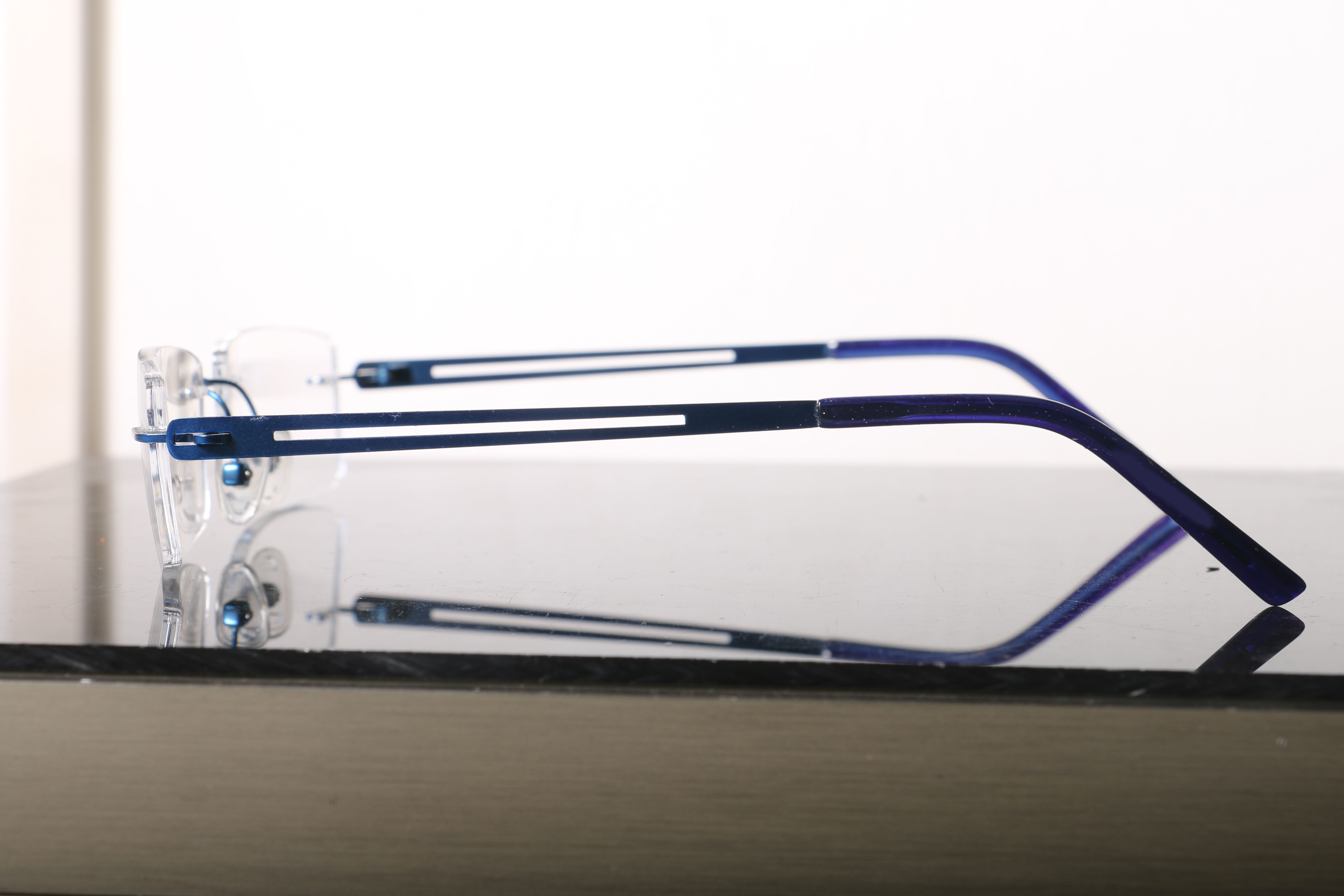 Eyeglasses for Men and Women 3D print model_10