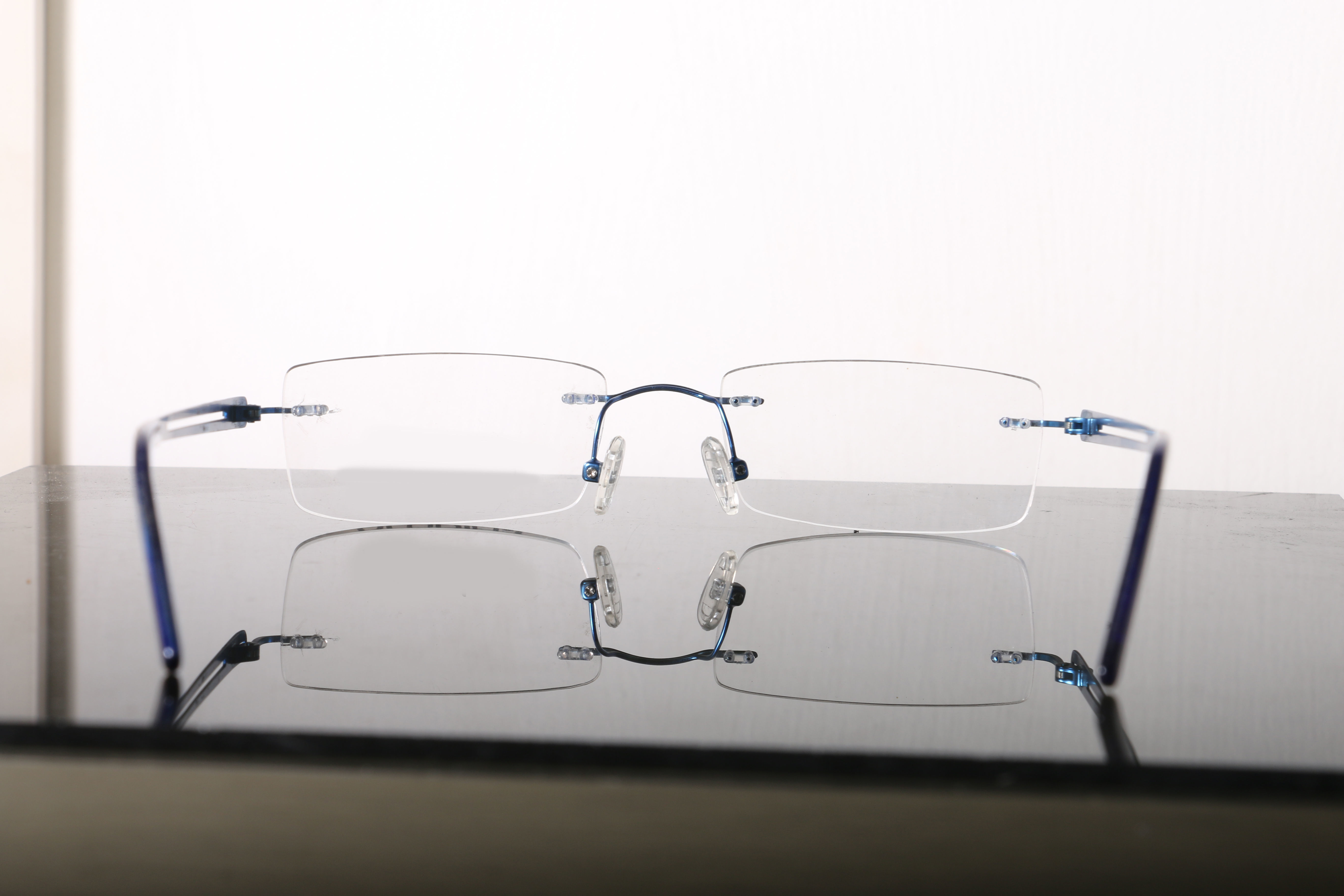 Eyeglasses for Men and Women 3D print model_11