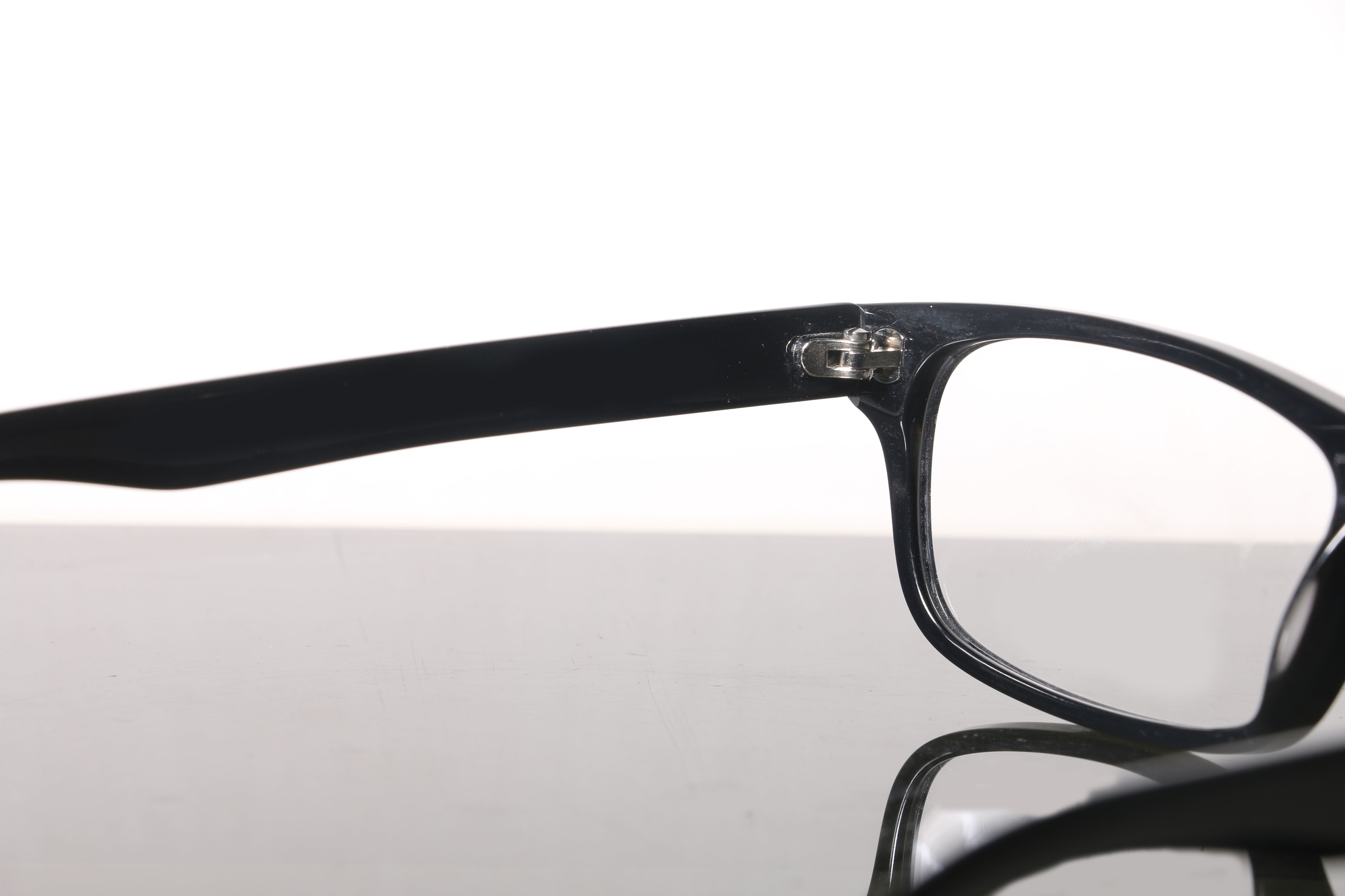 Eyeglasses for Men and Women 3D print model_13