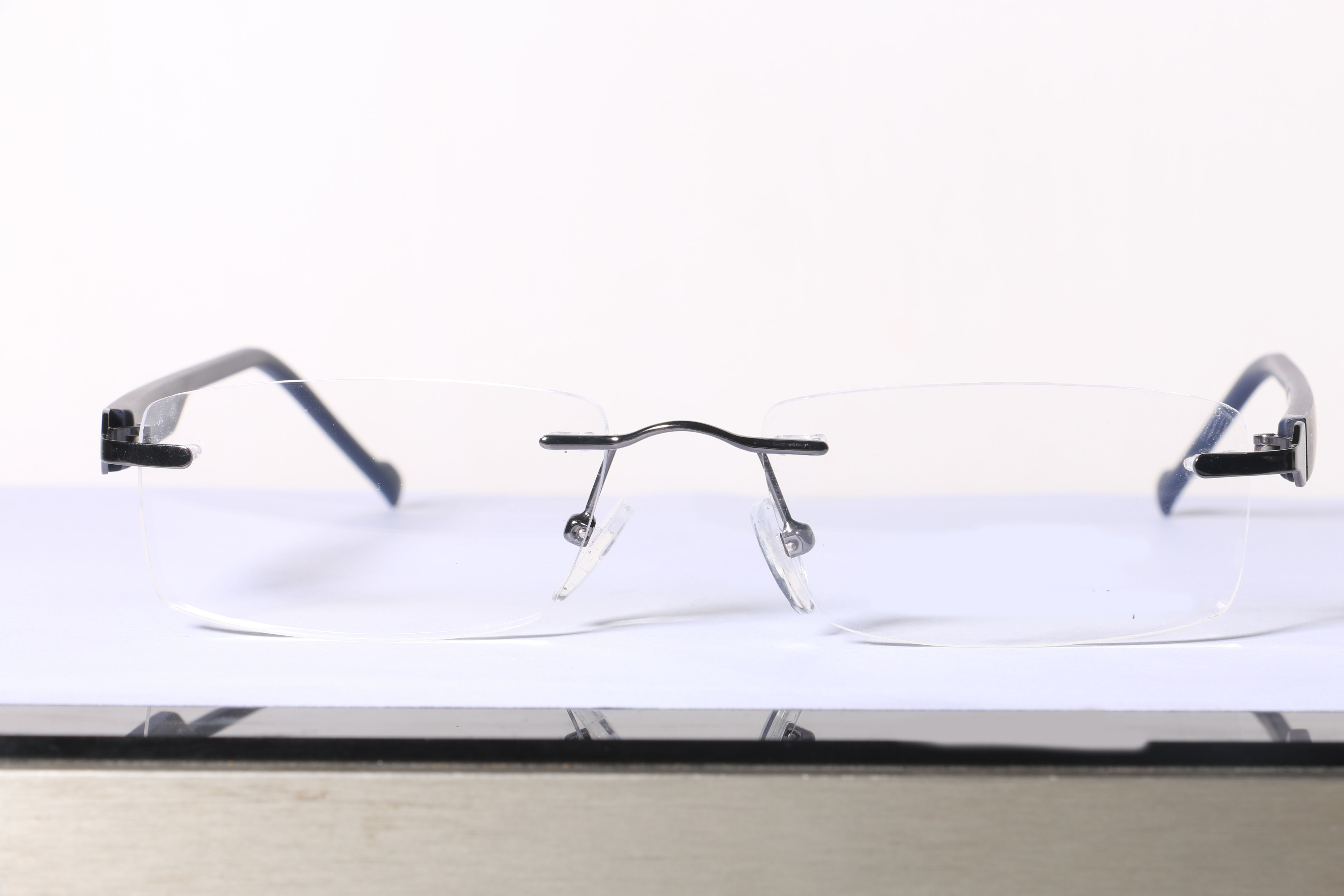 Eyeglasses for Men and Women 3D print model_8