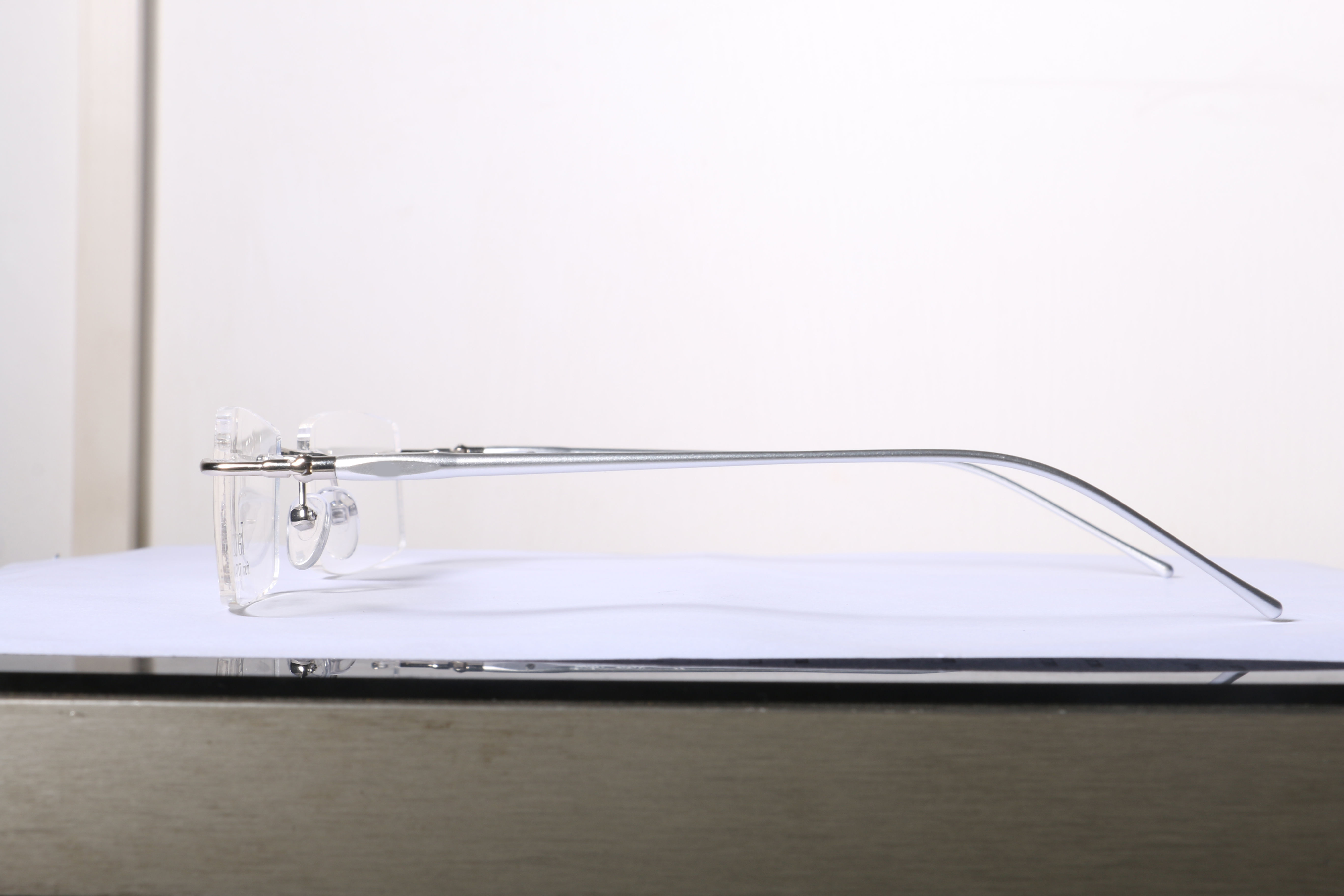 Eyeglasses for Men and Women 3D print model_10