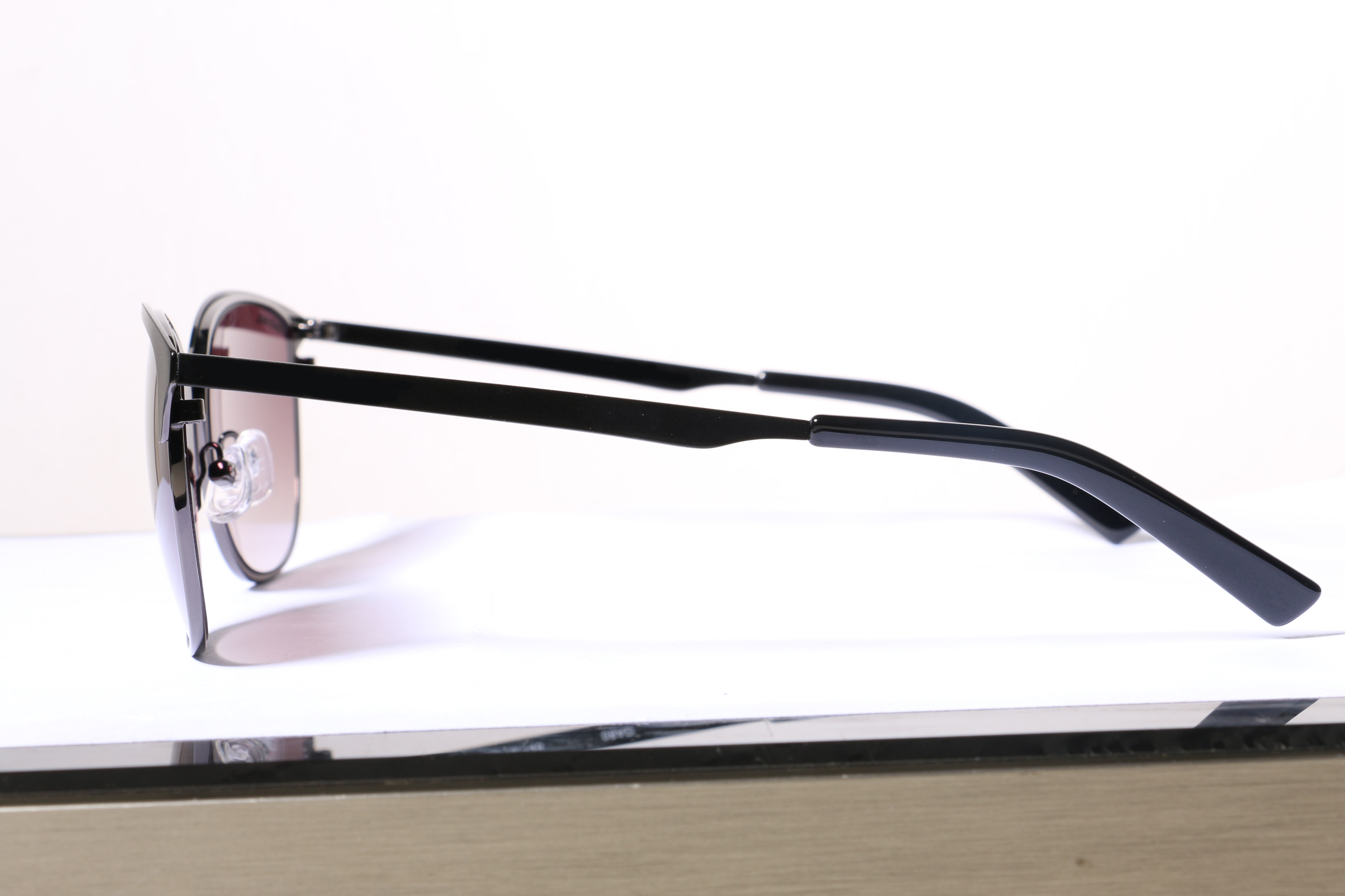 Eyeglasses for Men and Women 3D print model_9