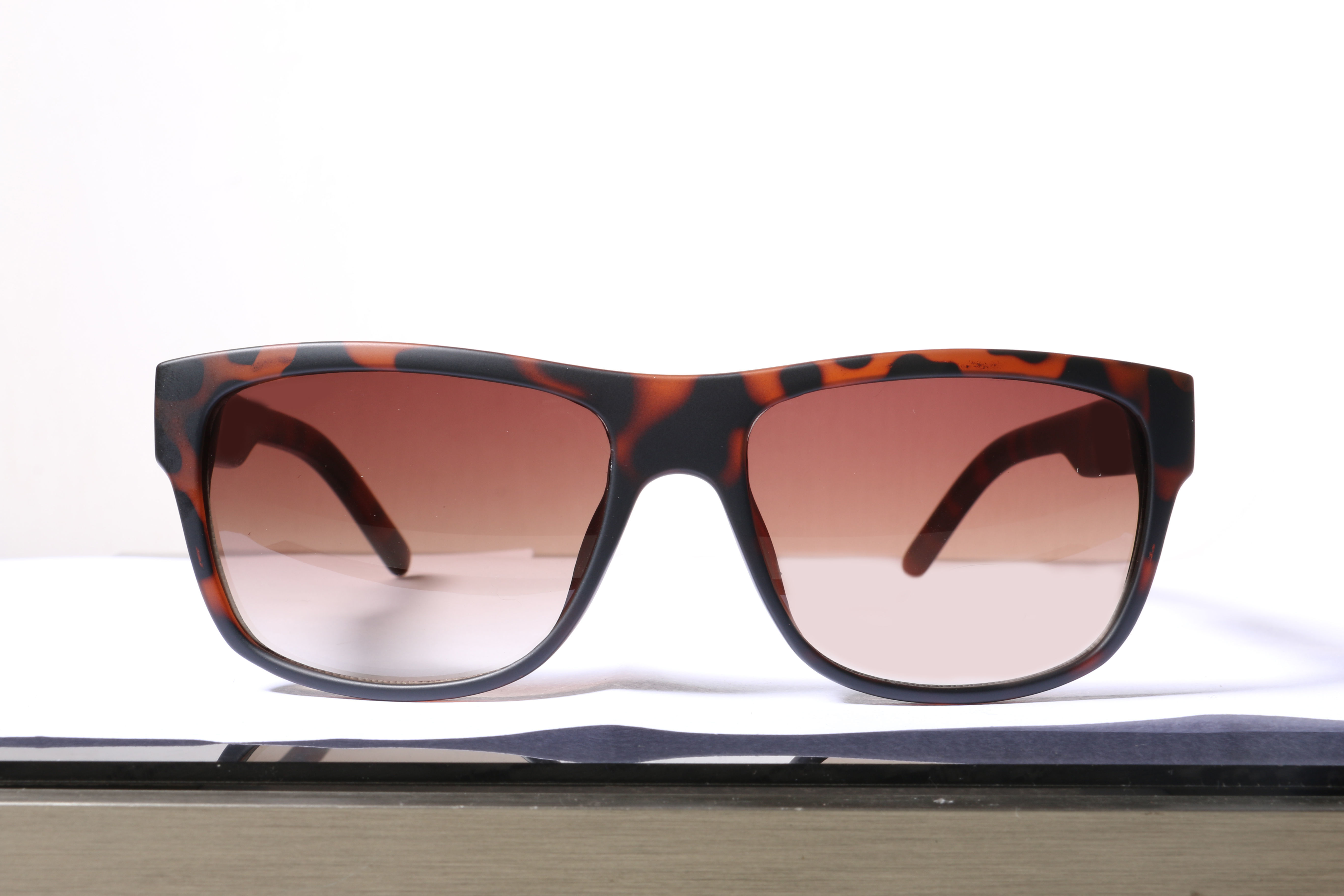 Eyeglasses for Men and Women 3D print model_8