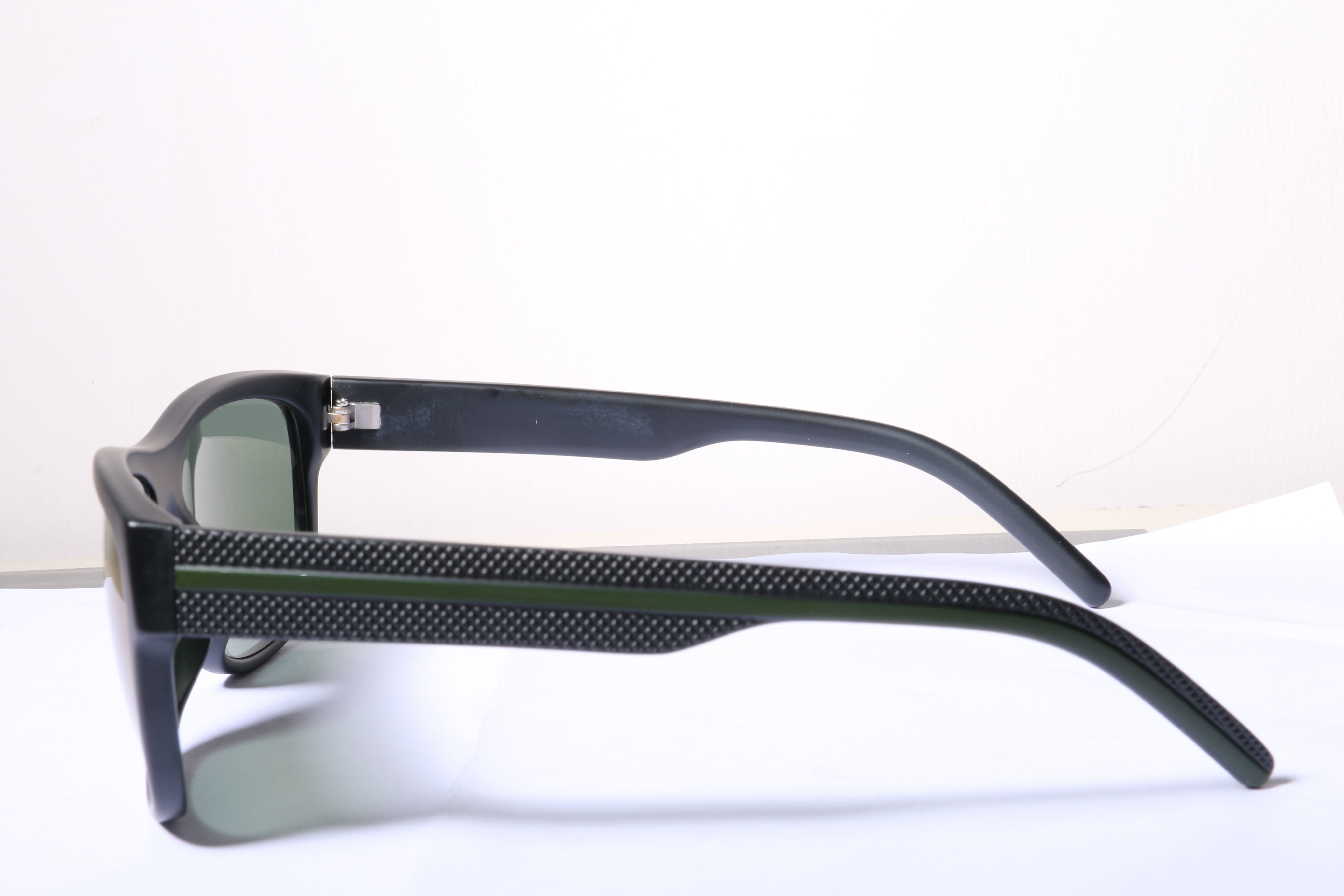 Eyeglasses for Men and Women 3D print model_9