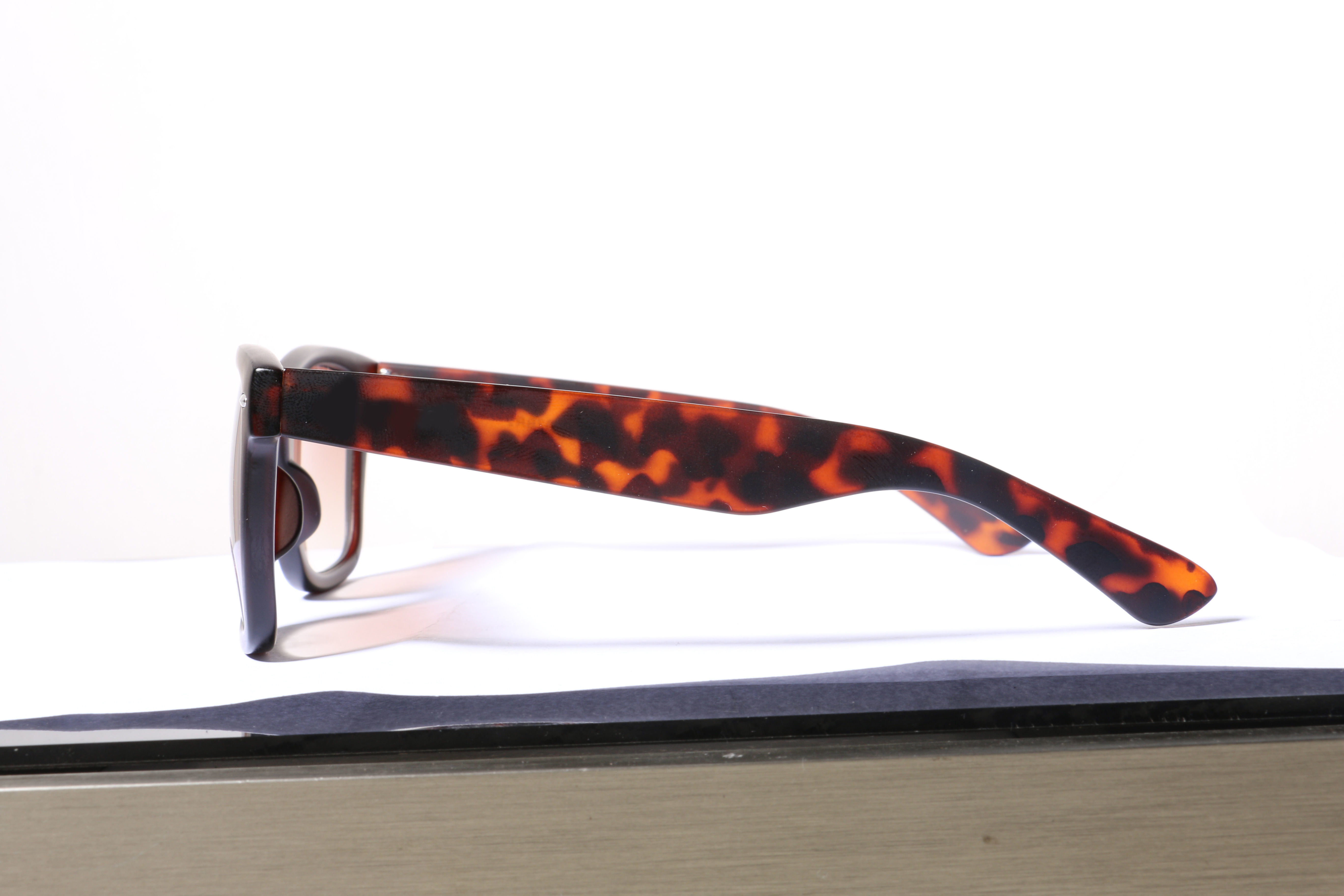 Eyeglasses for Men and Women 3D print model_15