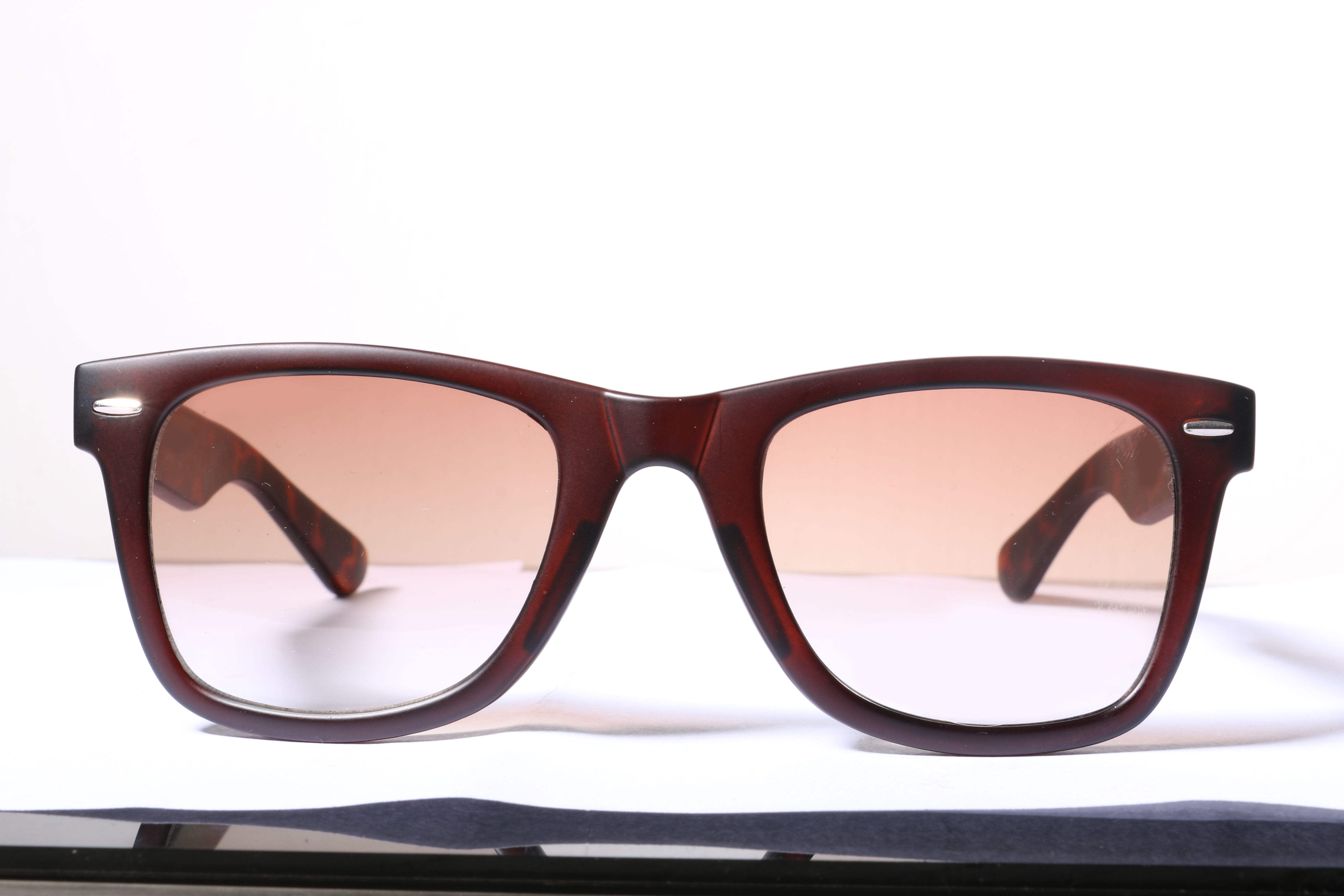 Eyeglasses for Men and Women 3D print model_14