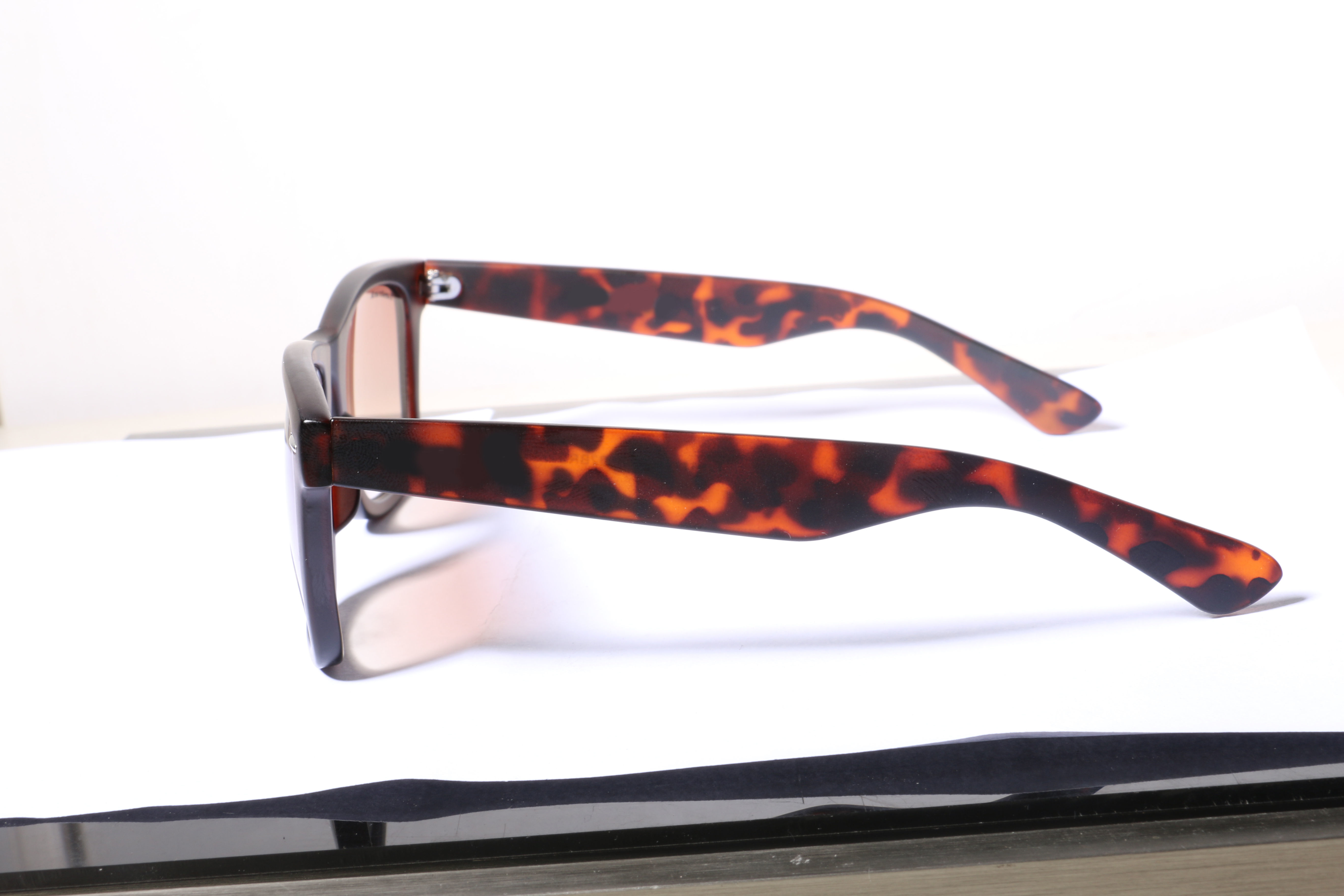 Eyeglasses for Men and Women 3D print model_16