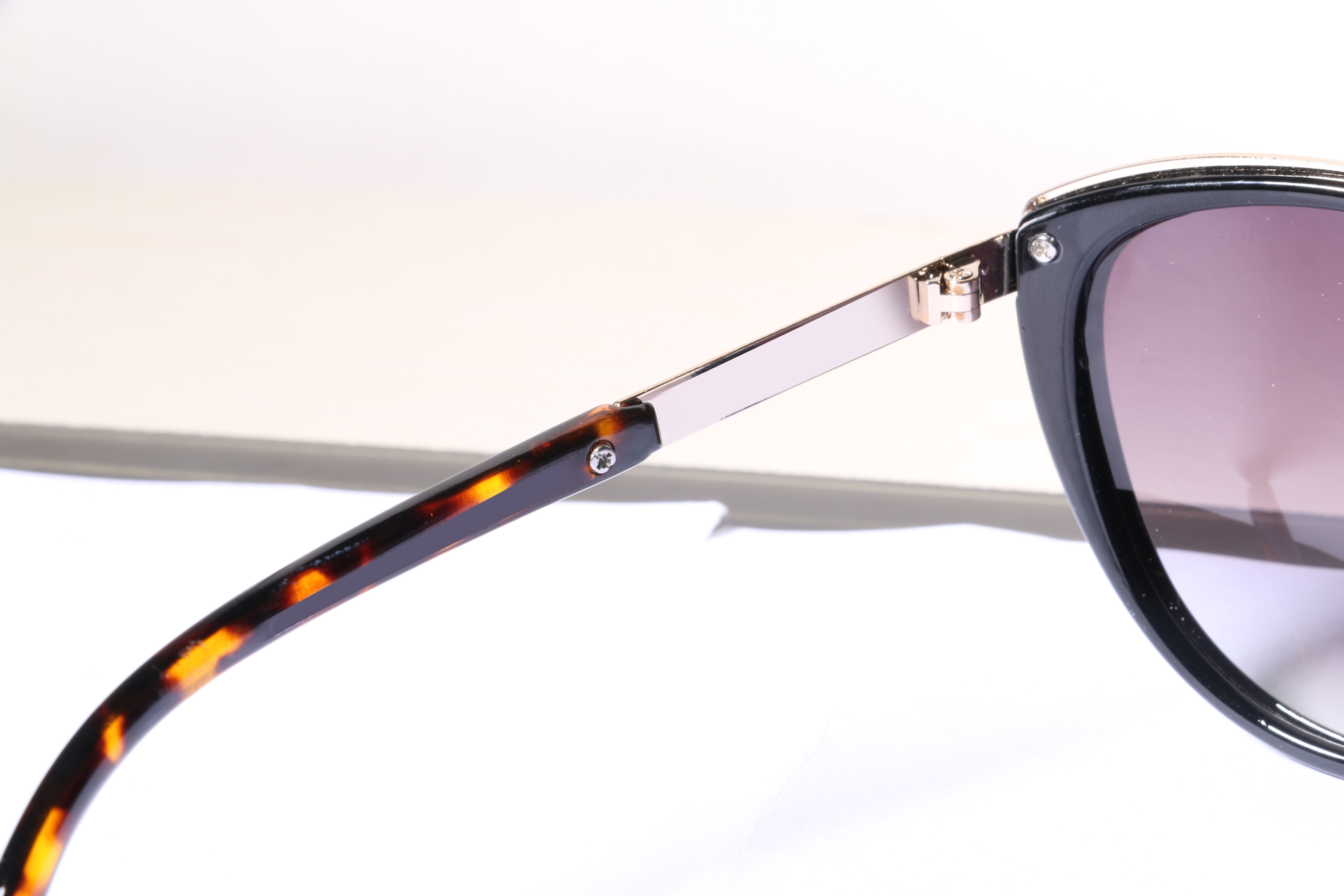 Eyeglasses for Men and Women 3D print model_11