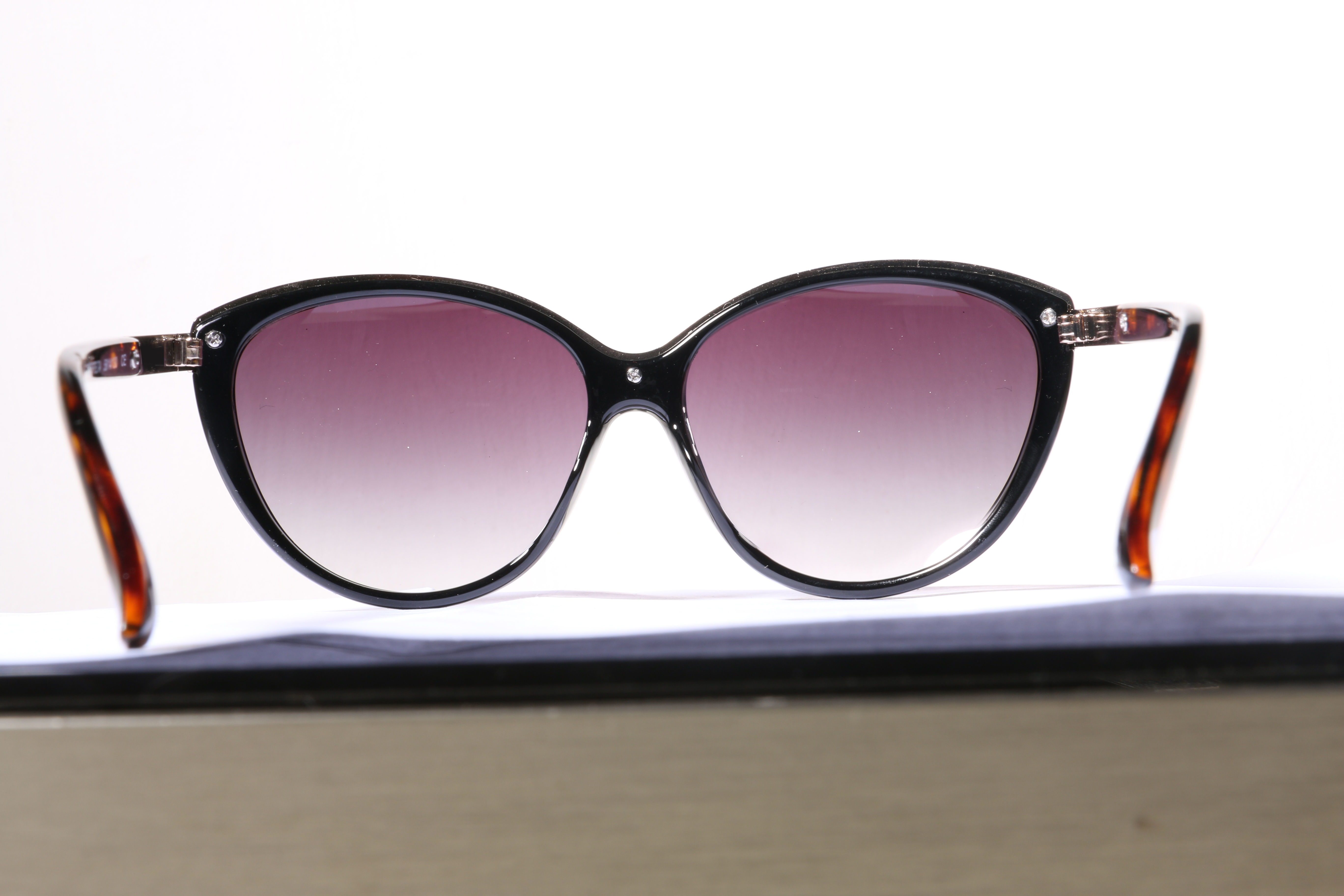 Eyeglasses for Men and Women 3D print model_19