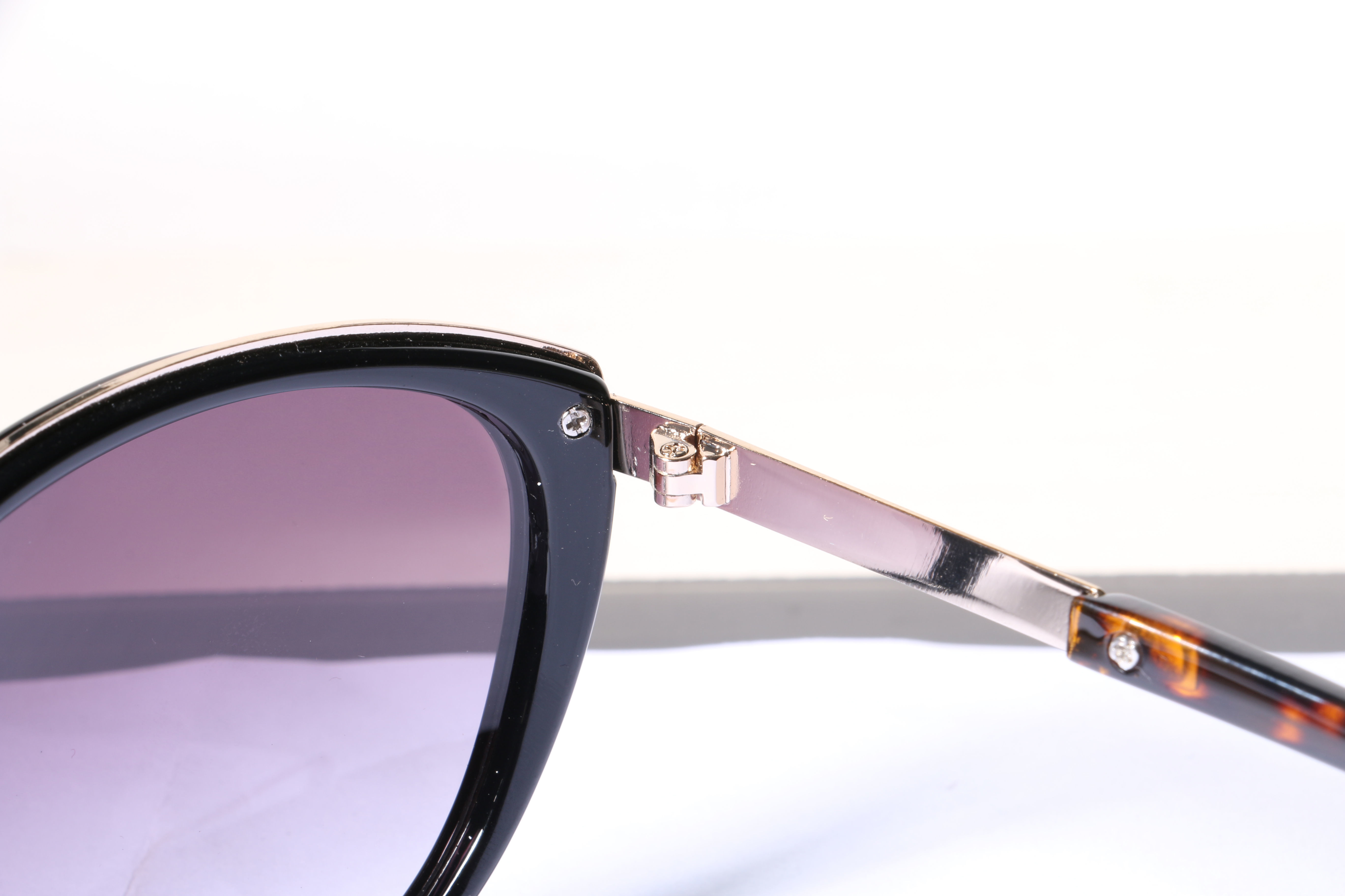 Eyeglasses for Men and Women 3D print model_8