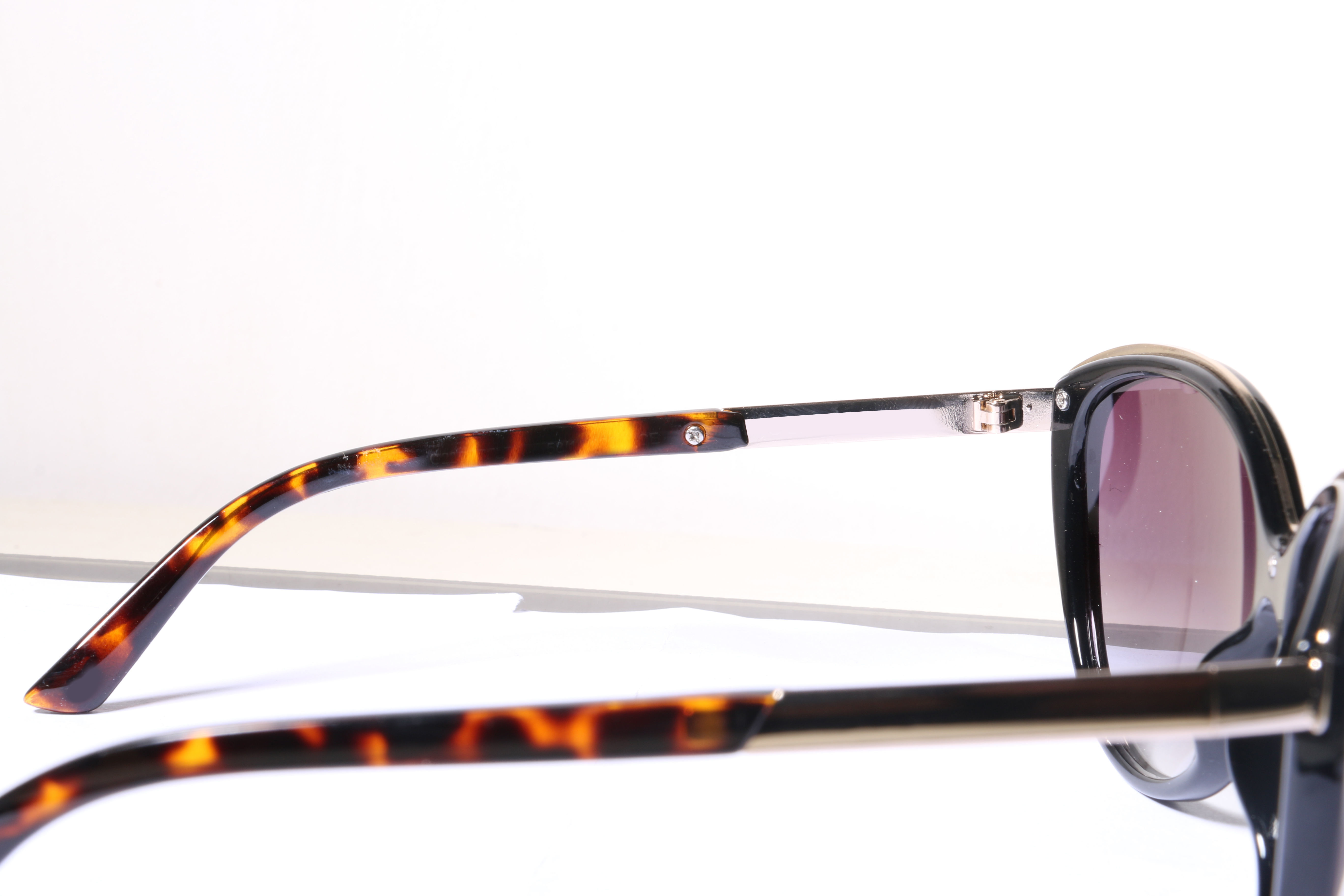 Eyeglasses for Men and Women 3D print model_10