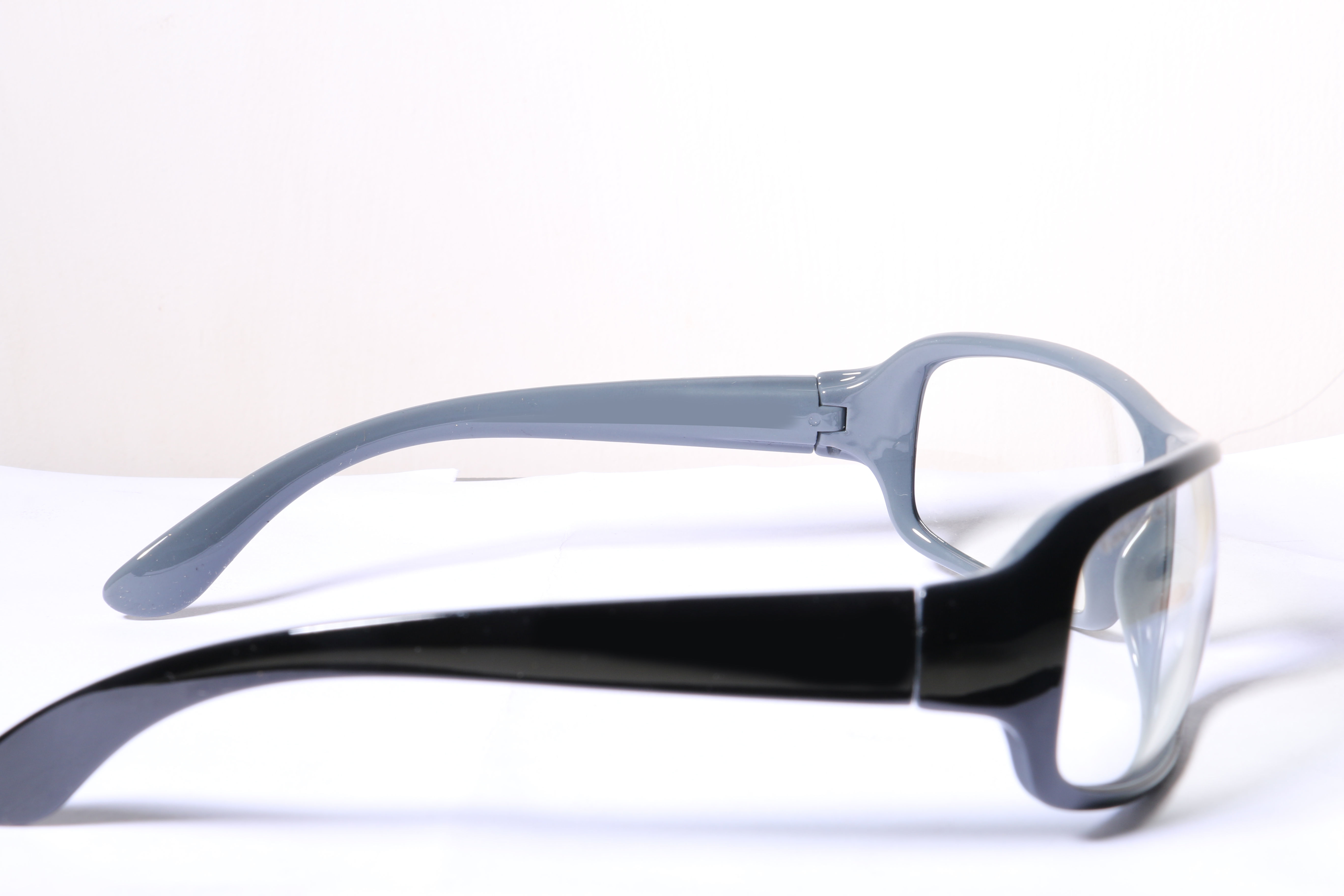 Eyeglasses for Men and Women 3D print model_11