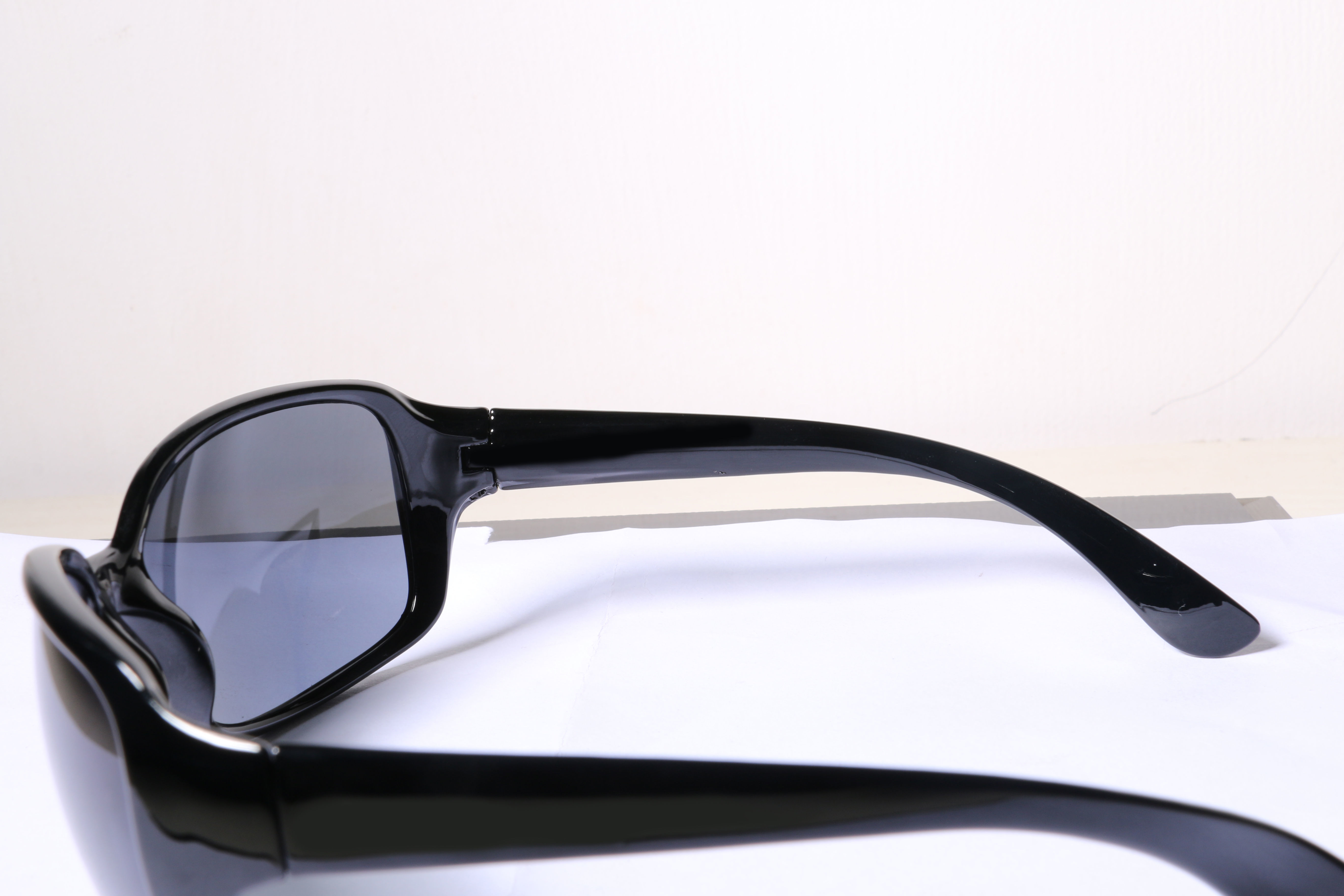 Eyeglasses for Men and Women 3D print model_15