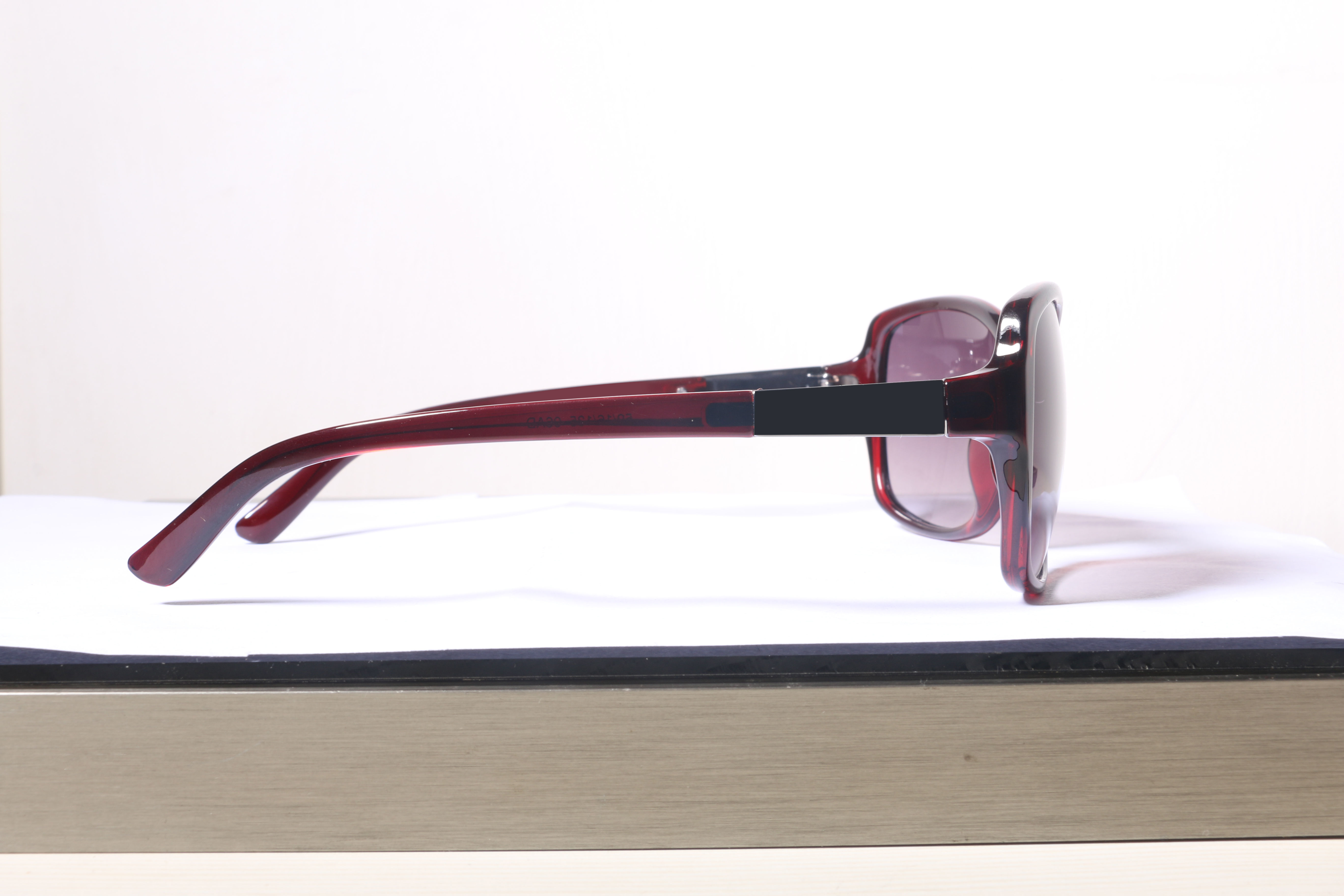 Eyeglasses for Men and Women 3D print model_9