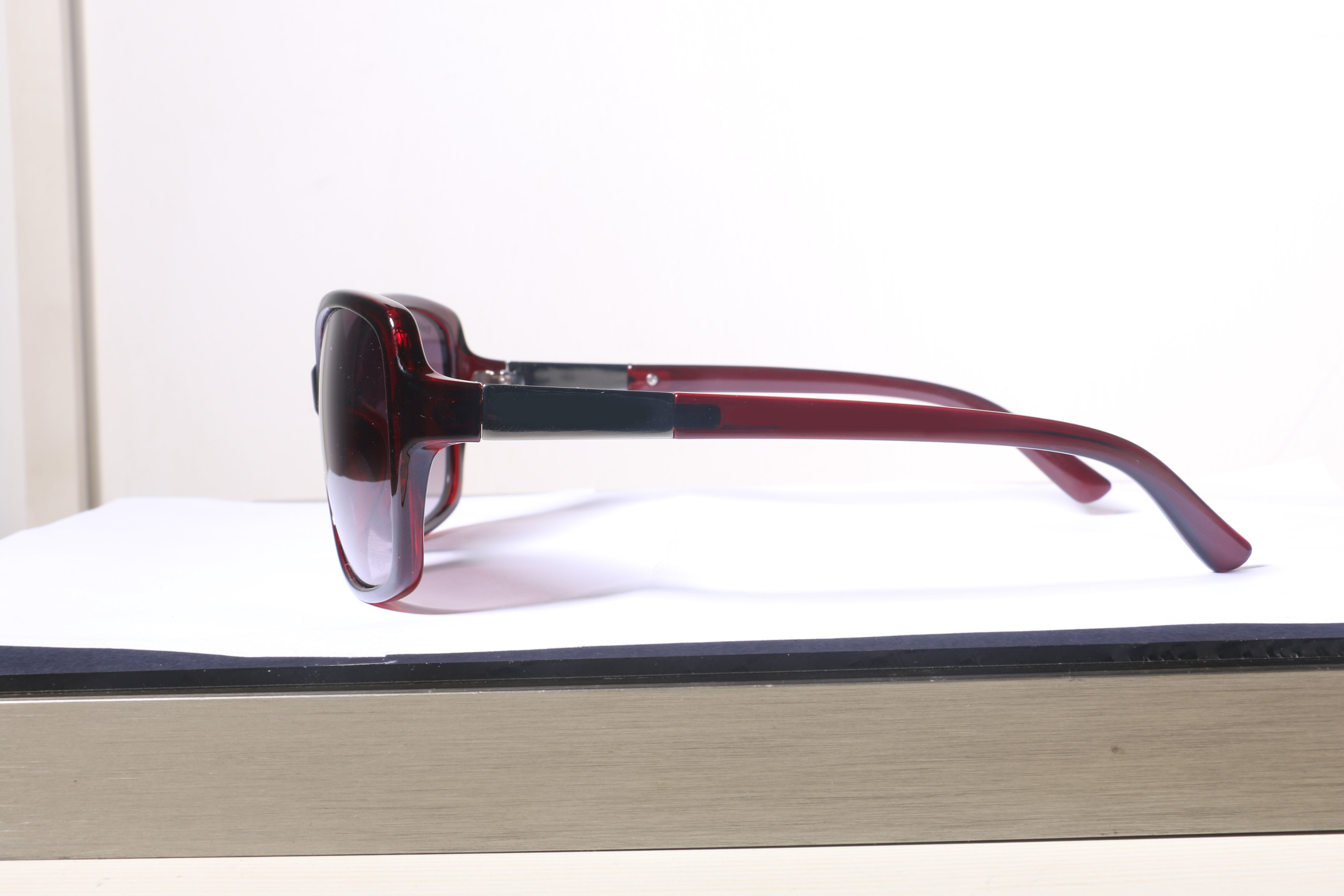 Eyeglasses for Men and Women 3D print model_15