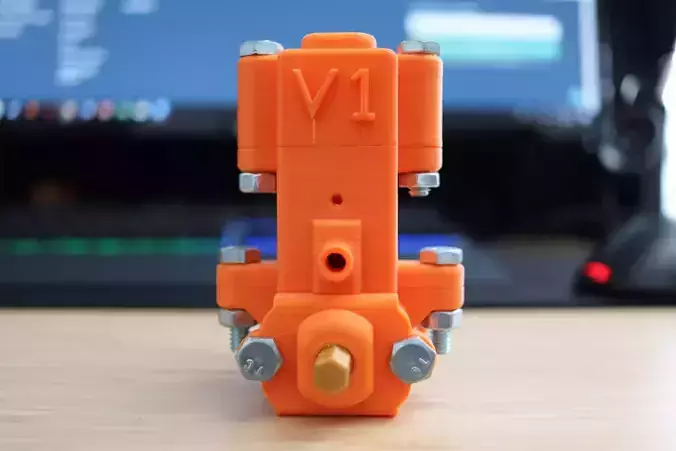 Compressed air engine with flywheel WORKING model 3D print model