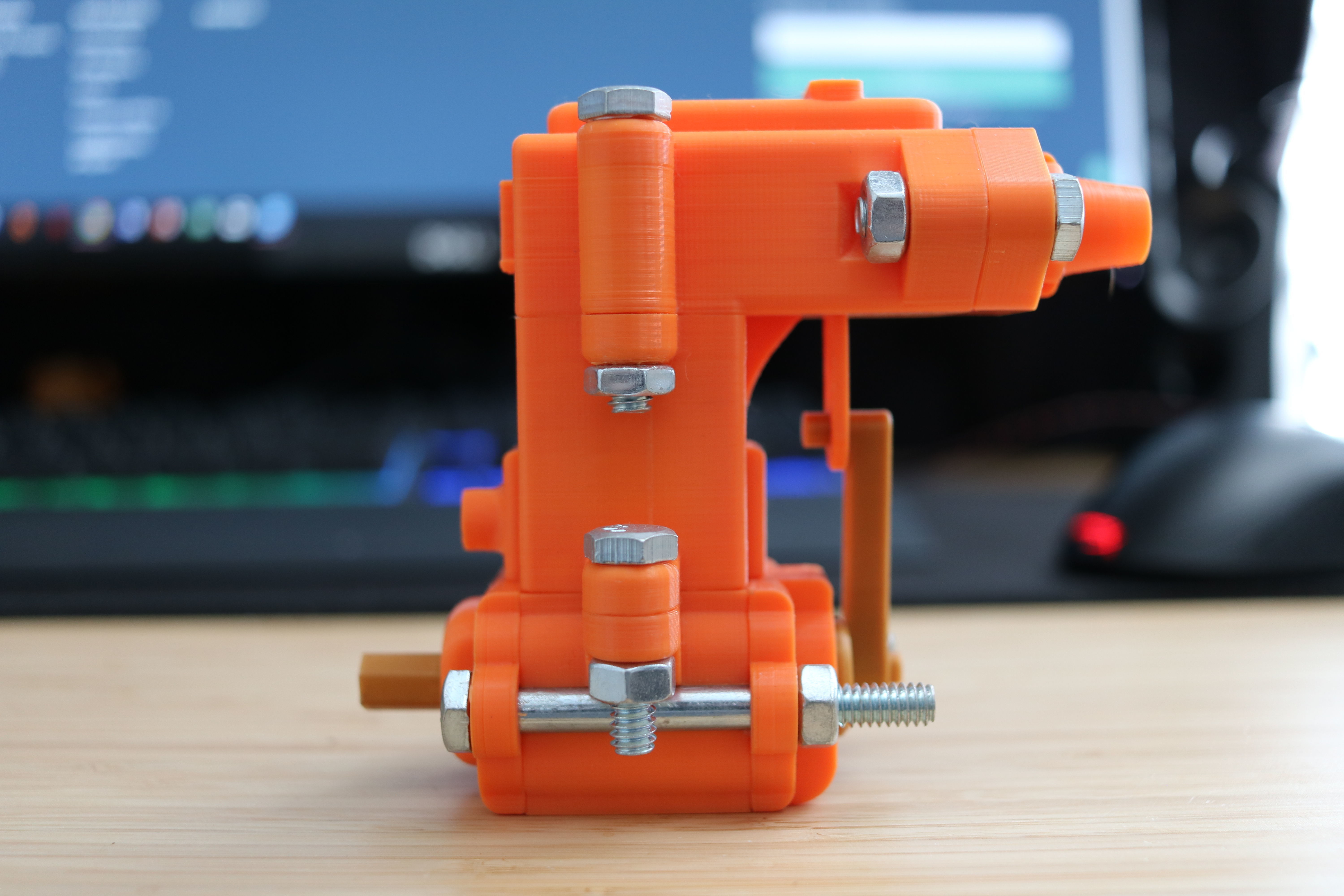 Compressed air engine with flywheel WORKING model 3D print model_3