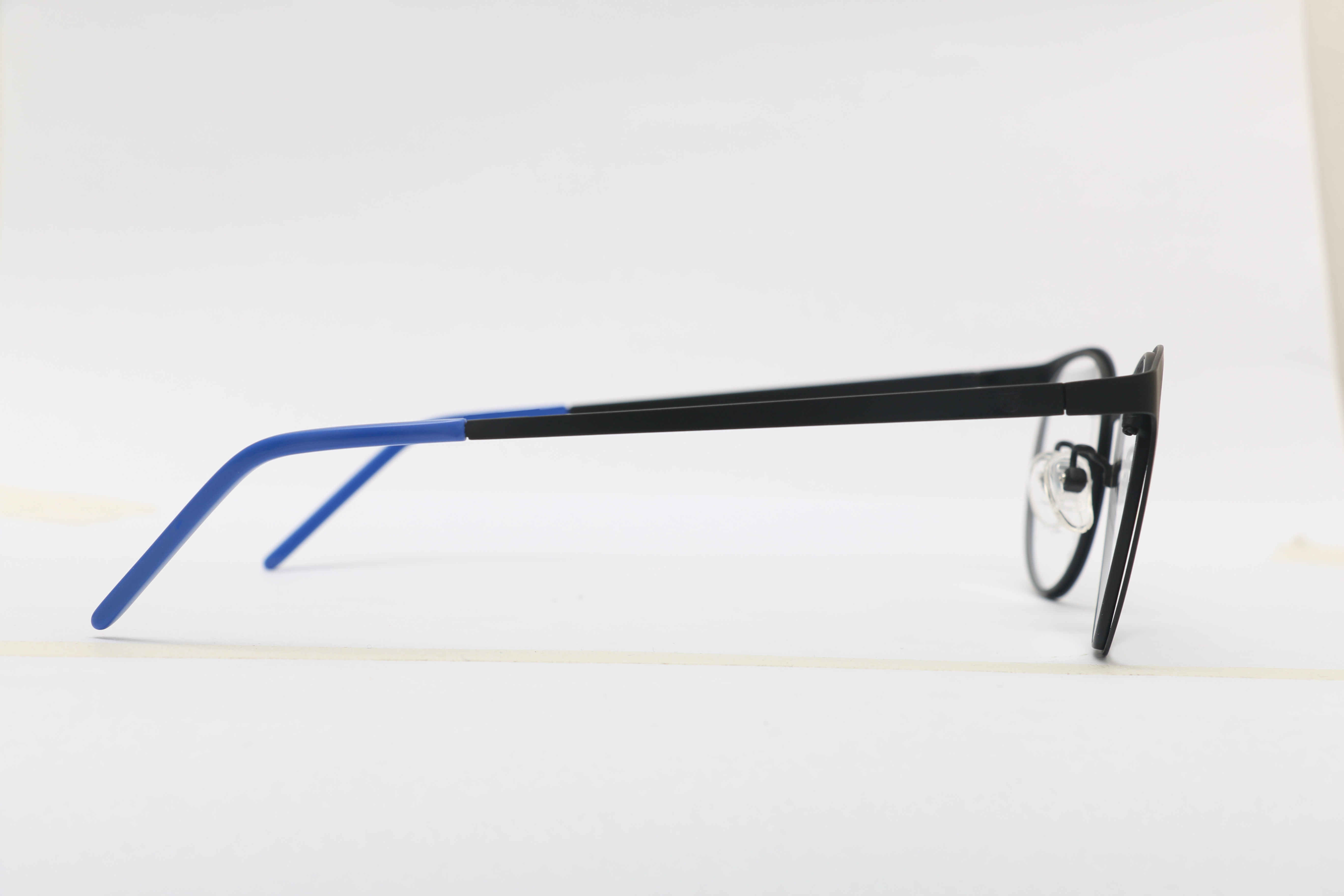 Eyeglasses for Men and Women 3D print model_11