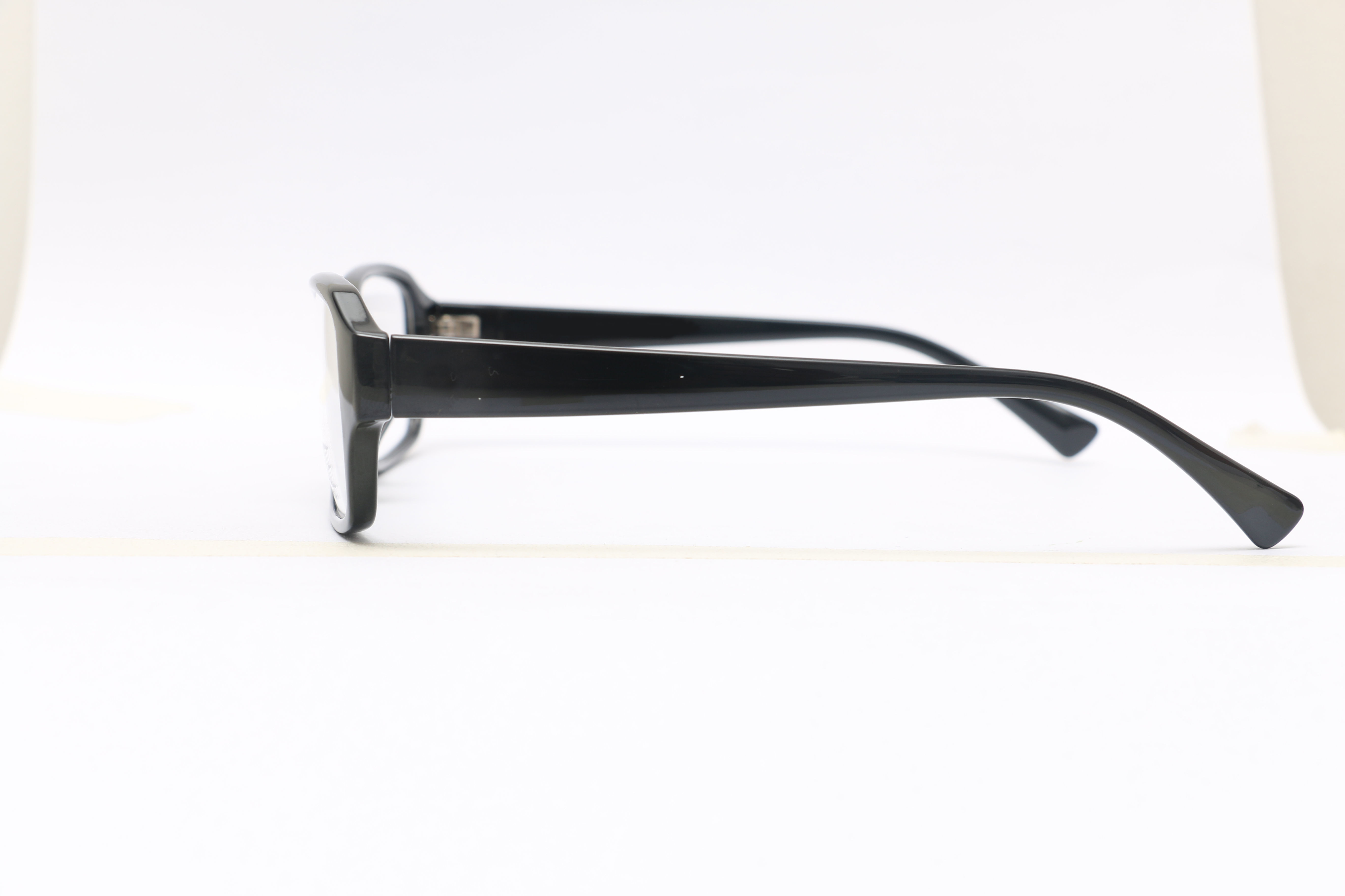 Eyeglasses for Men and Women 3D print model_9