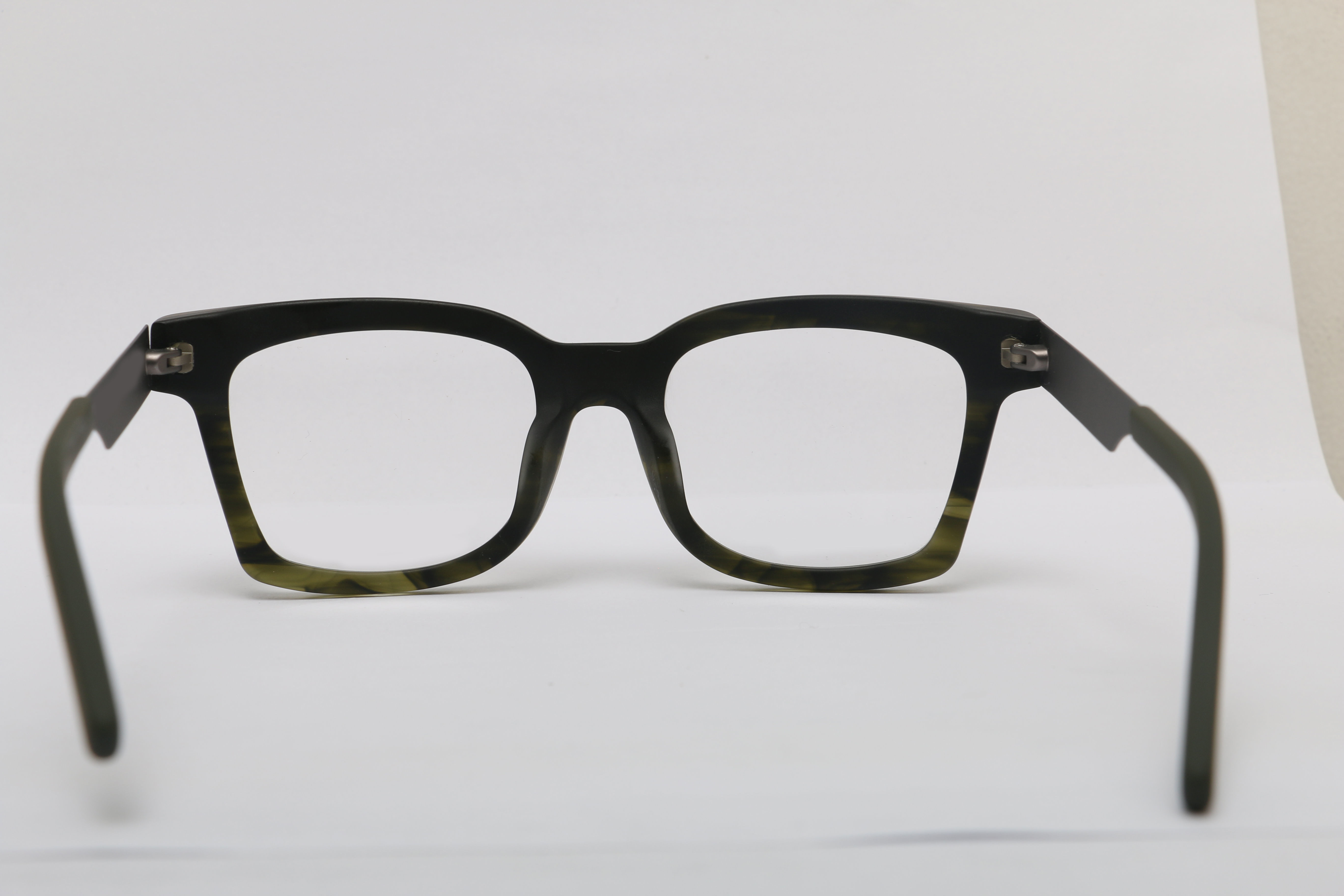 Eyeglasses for Men and Women 3D print model_10